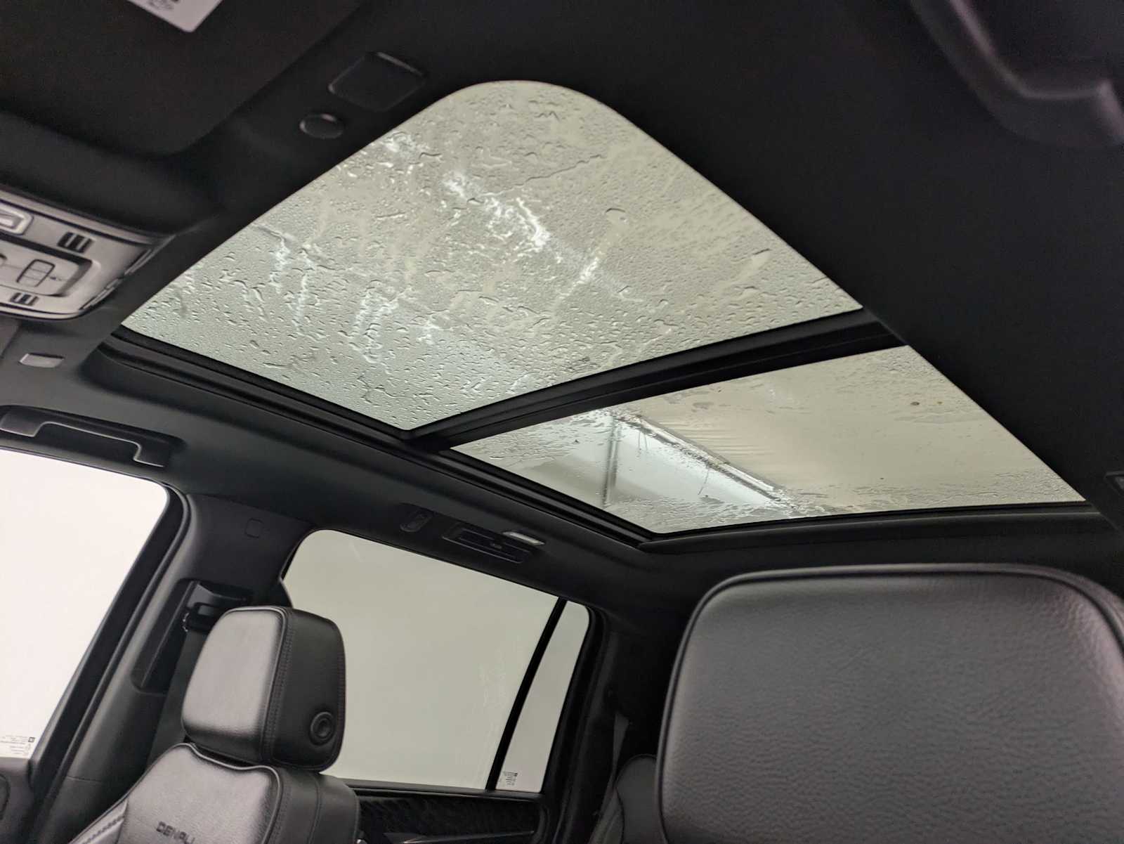 Thumbnail: 2021 GMC Yukon XL - 22