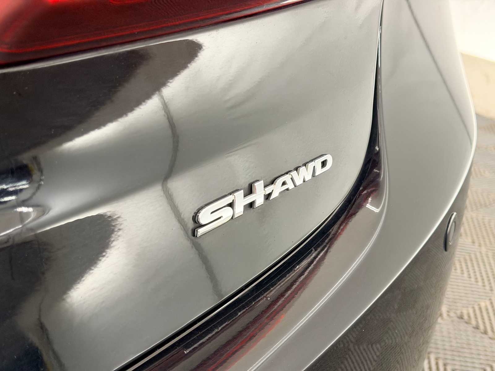 Thumbnail: 2015 Acura TLX - 12