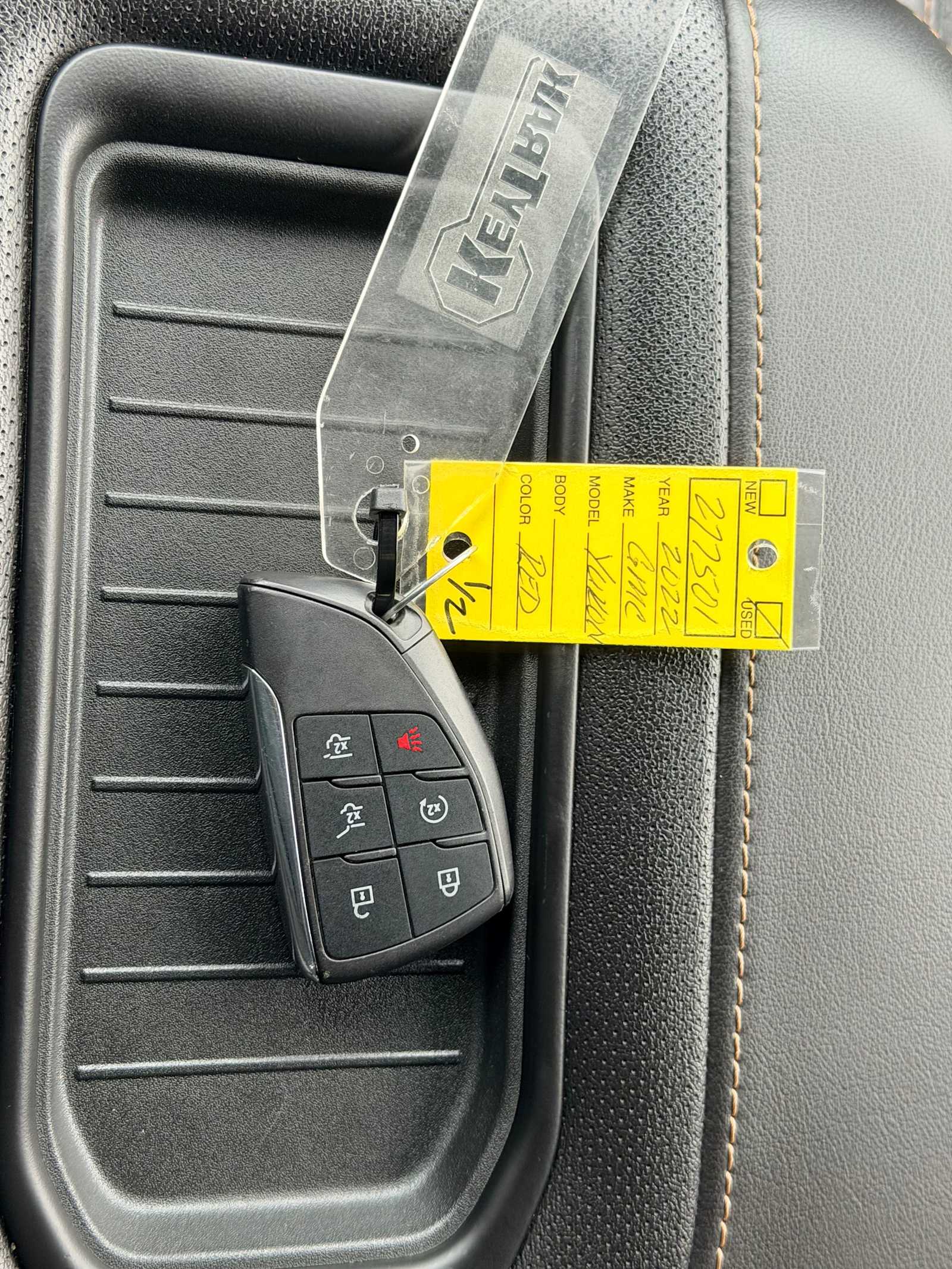 Thumbnail: 2022 GMC Yukon - 35