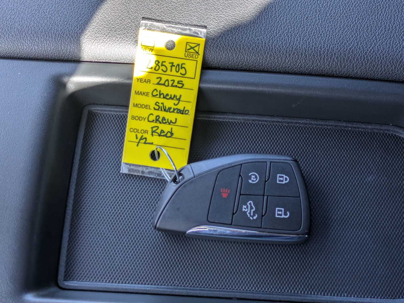 Thumbnail: 2025 Chevrolet Silverado 1500 - 33