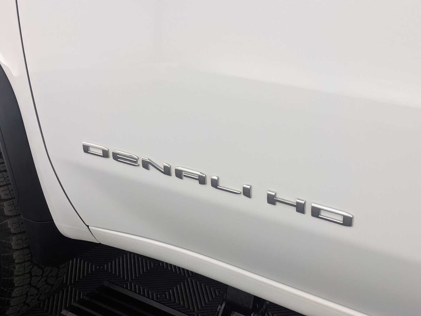 Thumbnail: 2025 GMC Sierra 3500 - 11