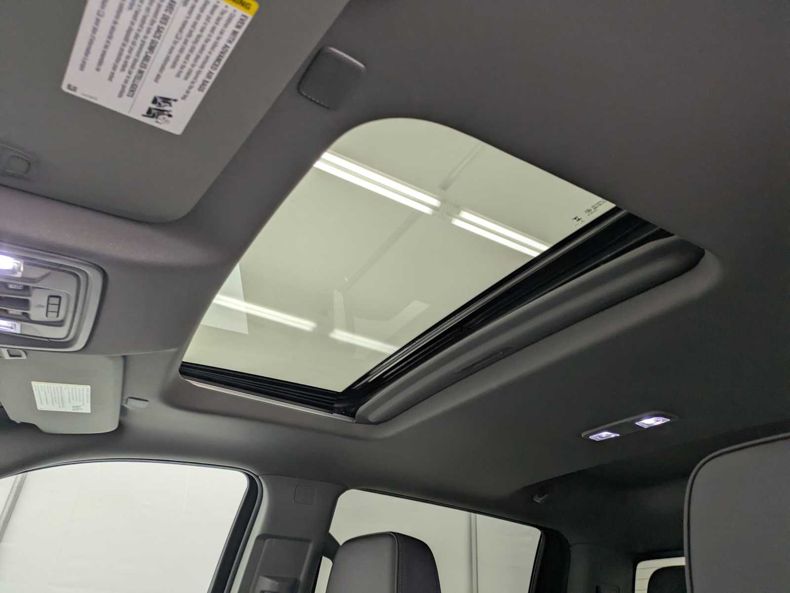 Thumbnail: 2025 GMC Sierra 3500 - 21