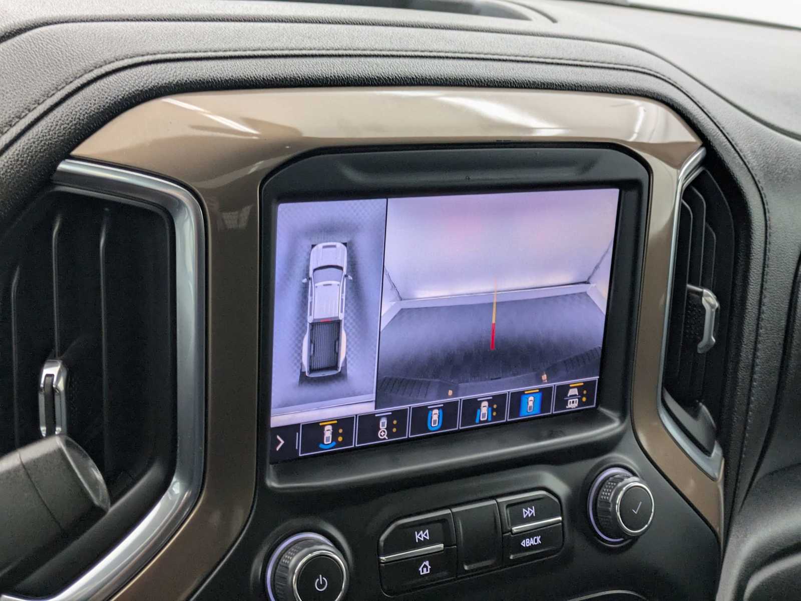 Thumbnail: 2022 Chevrolet Silverado 3500 - 31