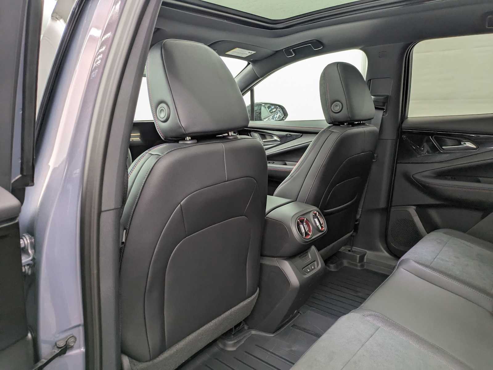 Thumbnail: 2026 Chevrolet Blazer EV - 19