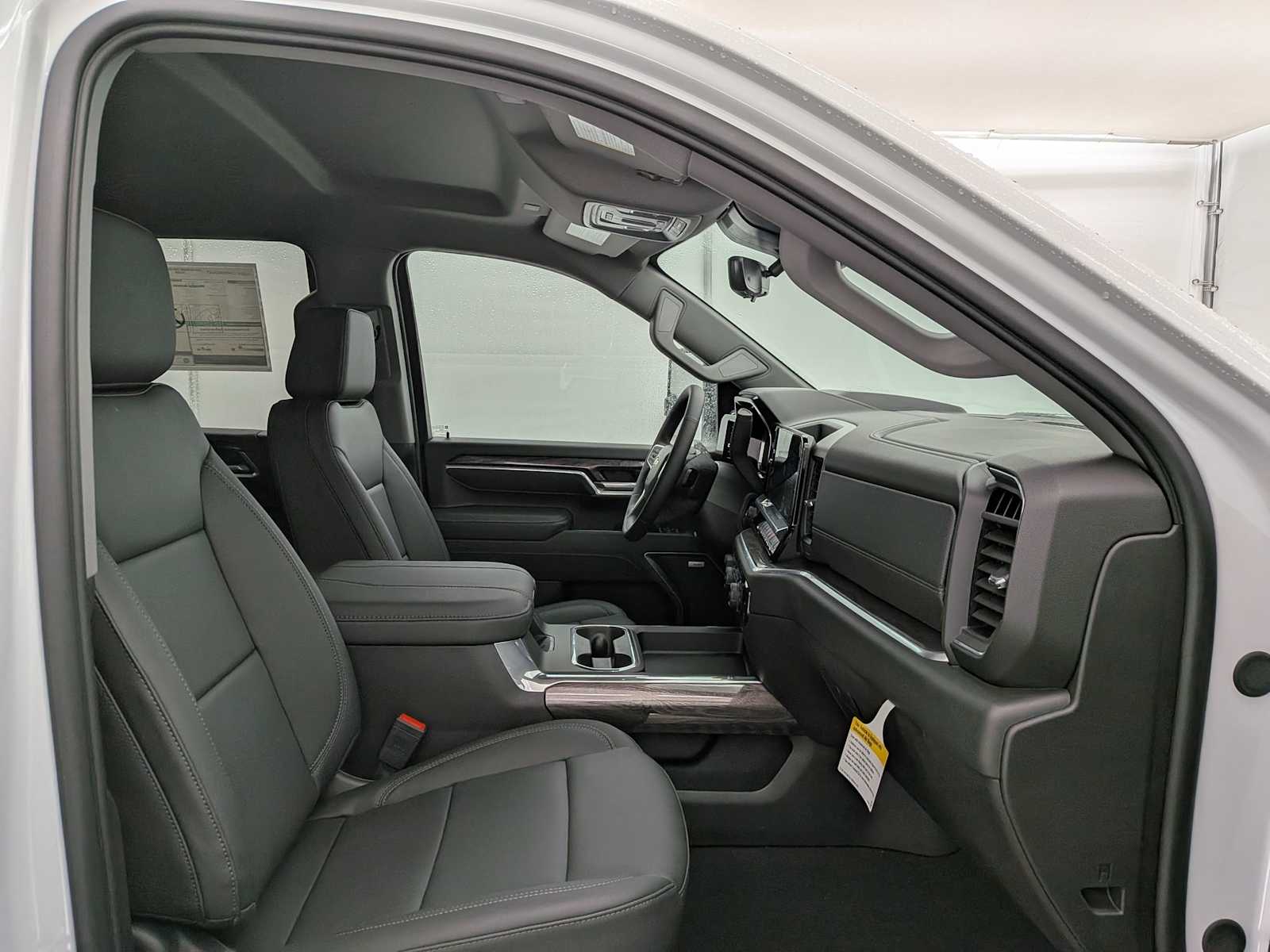 Thumbnail: 2026 Chevrolet Silverado 2500 - 26