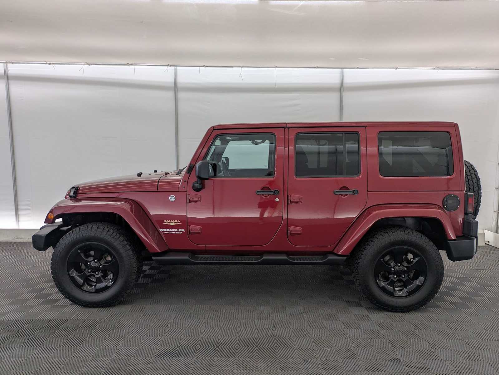 Thumbnail: 2013 Jeep Wrangler - 3