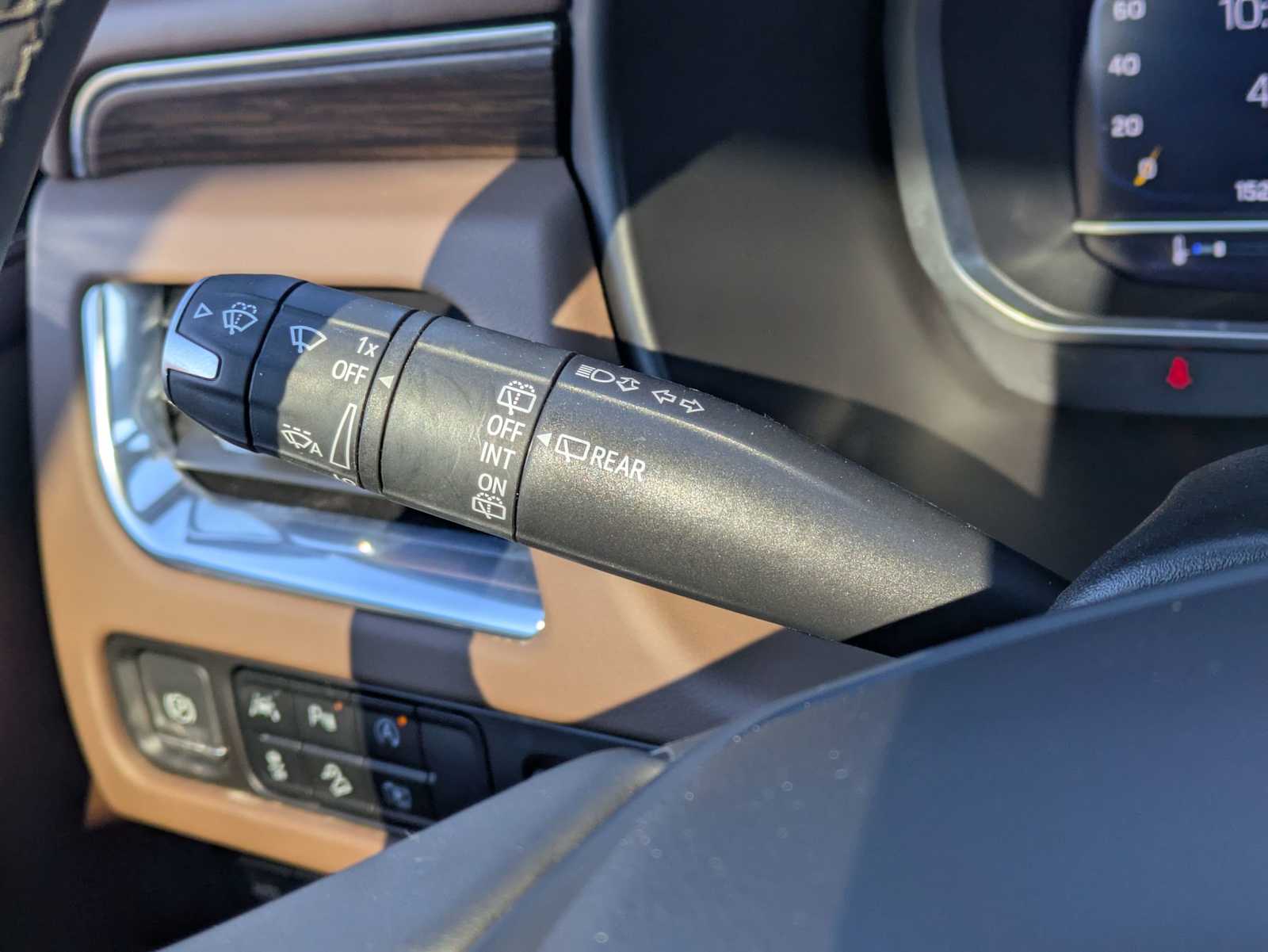 Thumbnail: 2023 Chevrolet Tahoe - 26