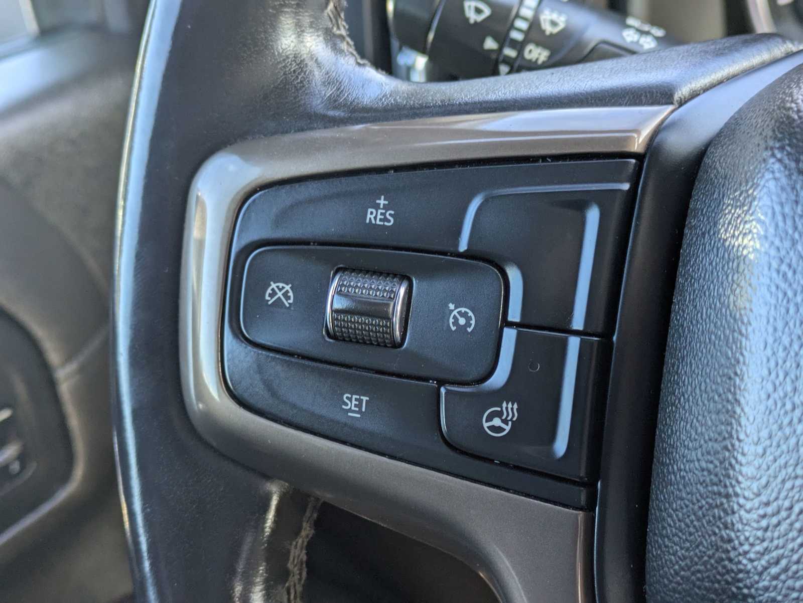 Thumbnail: 2022 Chevrolet Silverado 3500 - 27