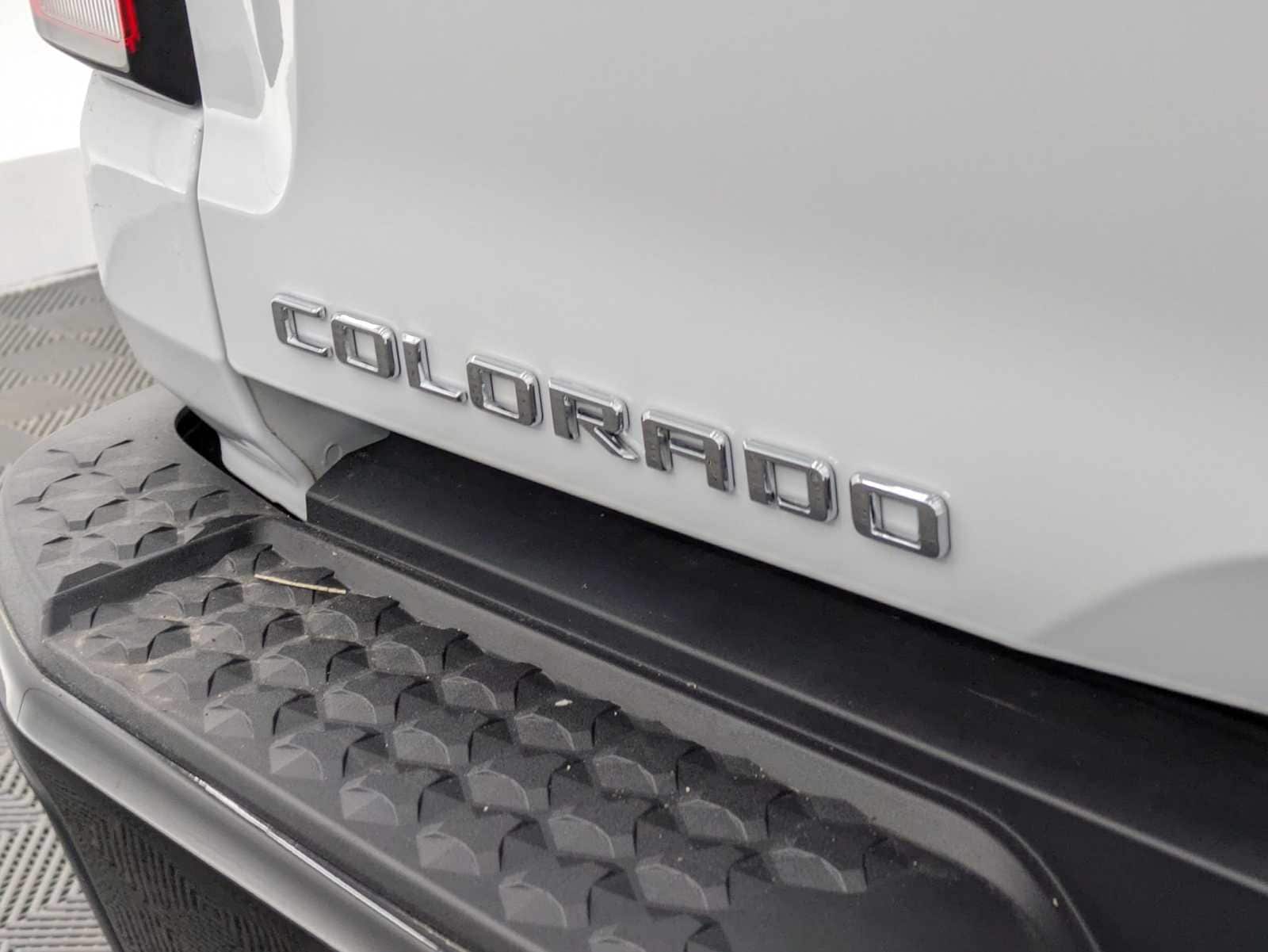 Thumbnail: 2023 Chevrolet Colorado - 14