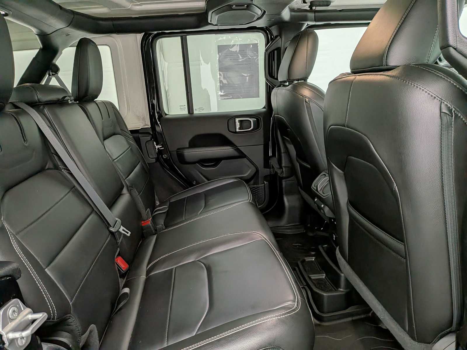 Thumbnail: 2023 Jeep Wrangler - 21