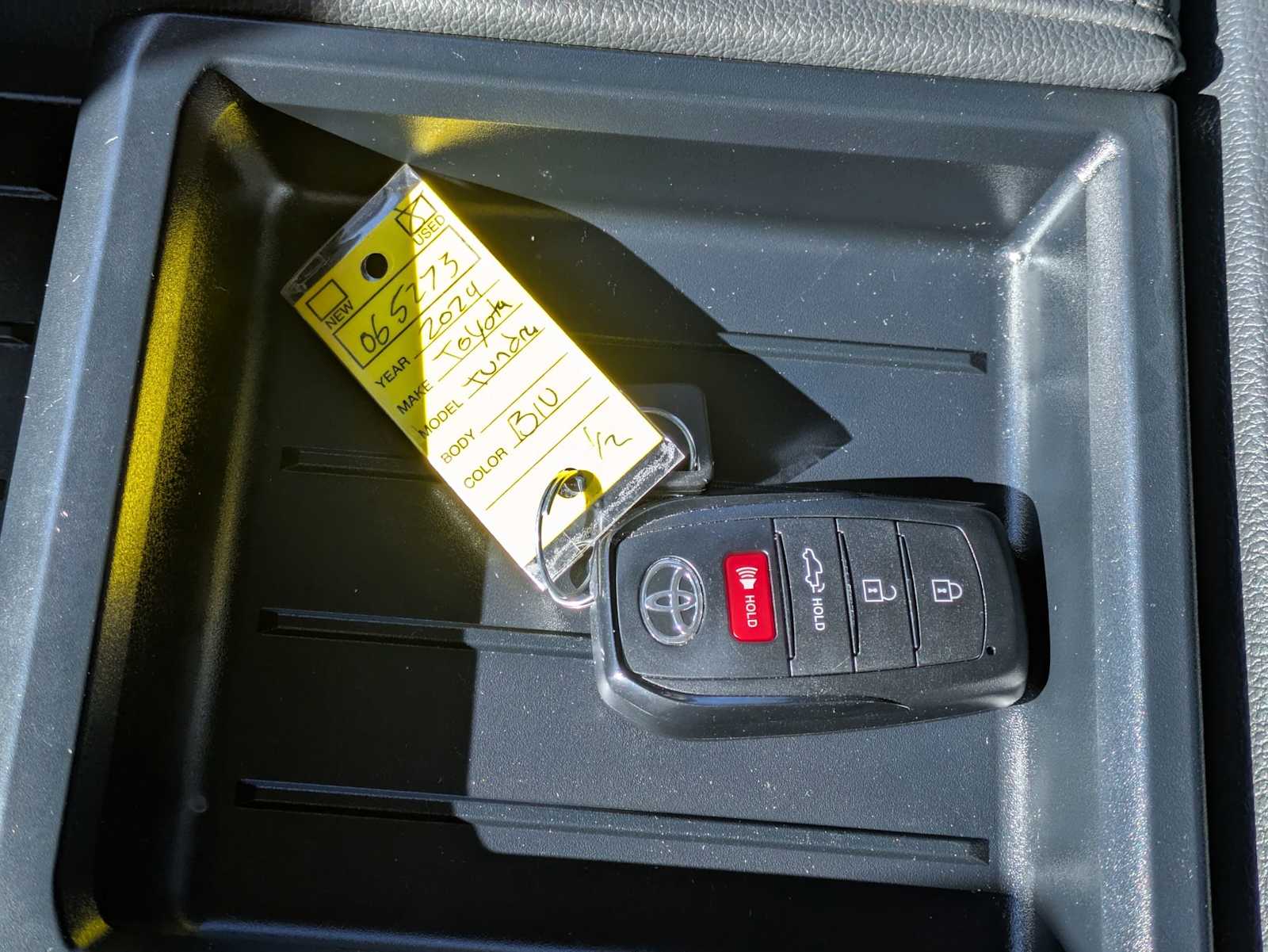 Thumbnail: 2024 Toyota Tundra - 36