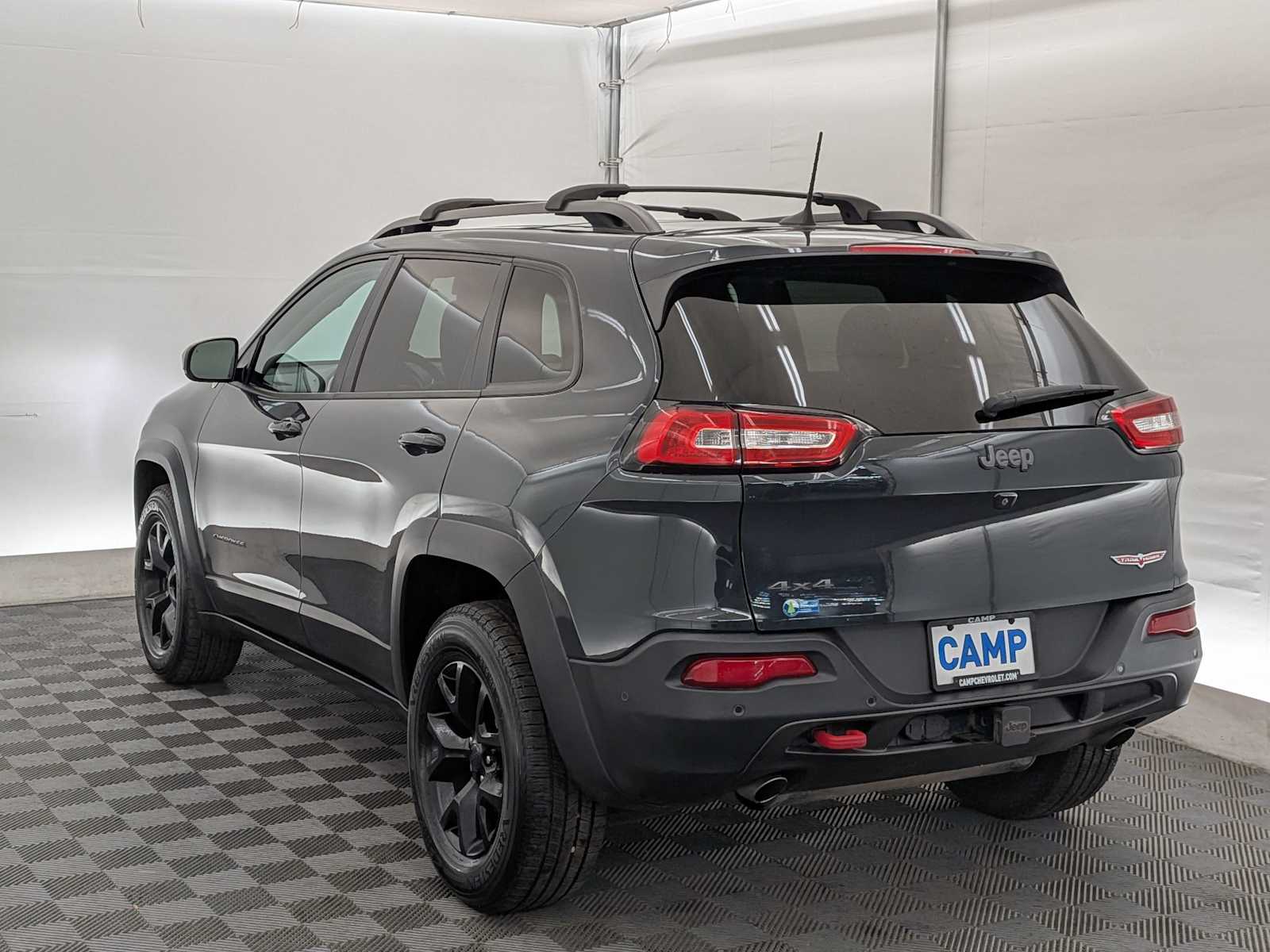 2018 Jeep Cherokee Trailhawk photo 3