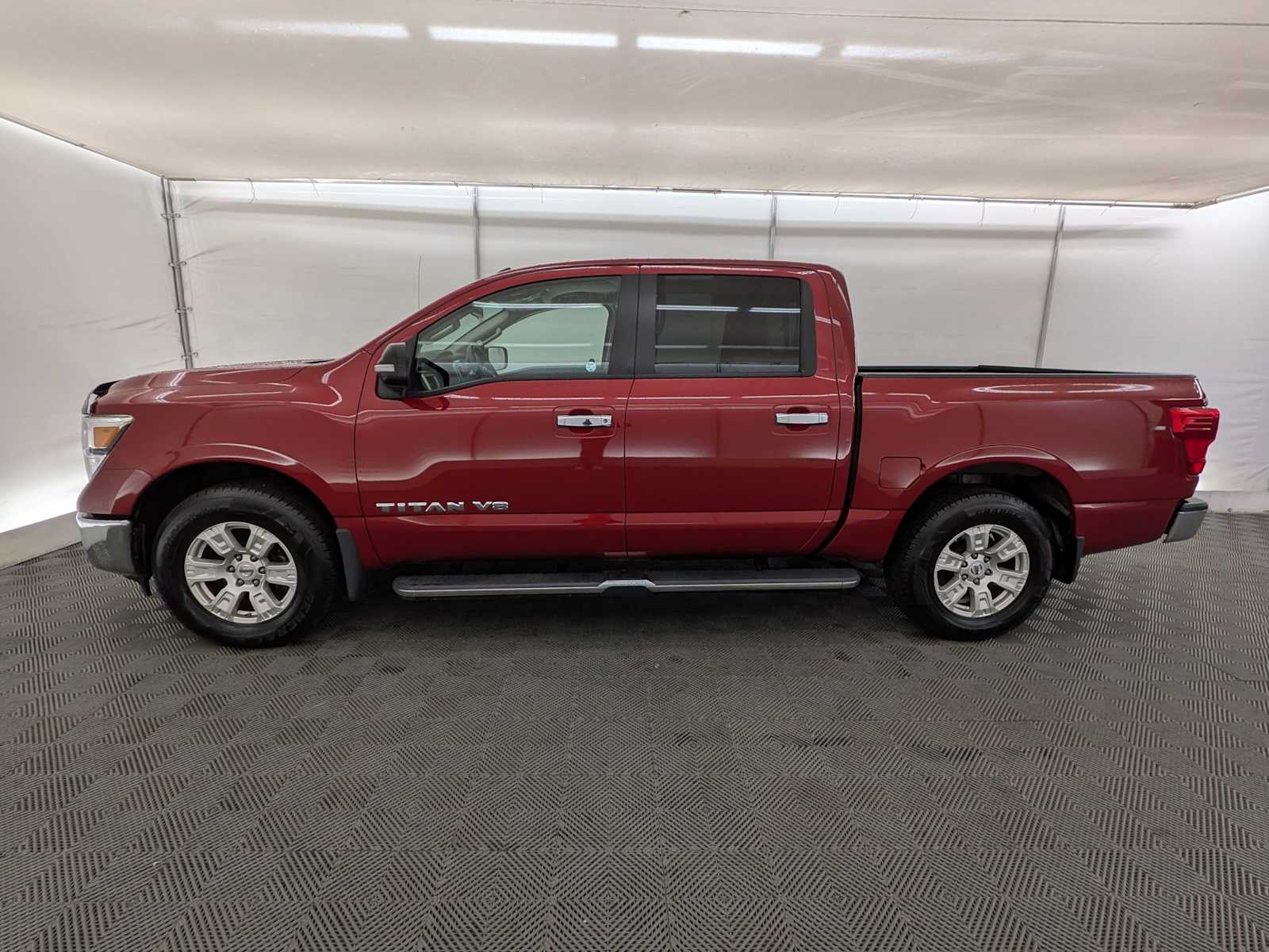 Thumbnail: 2019 Nissan Titan - 3