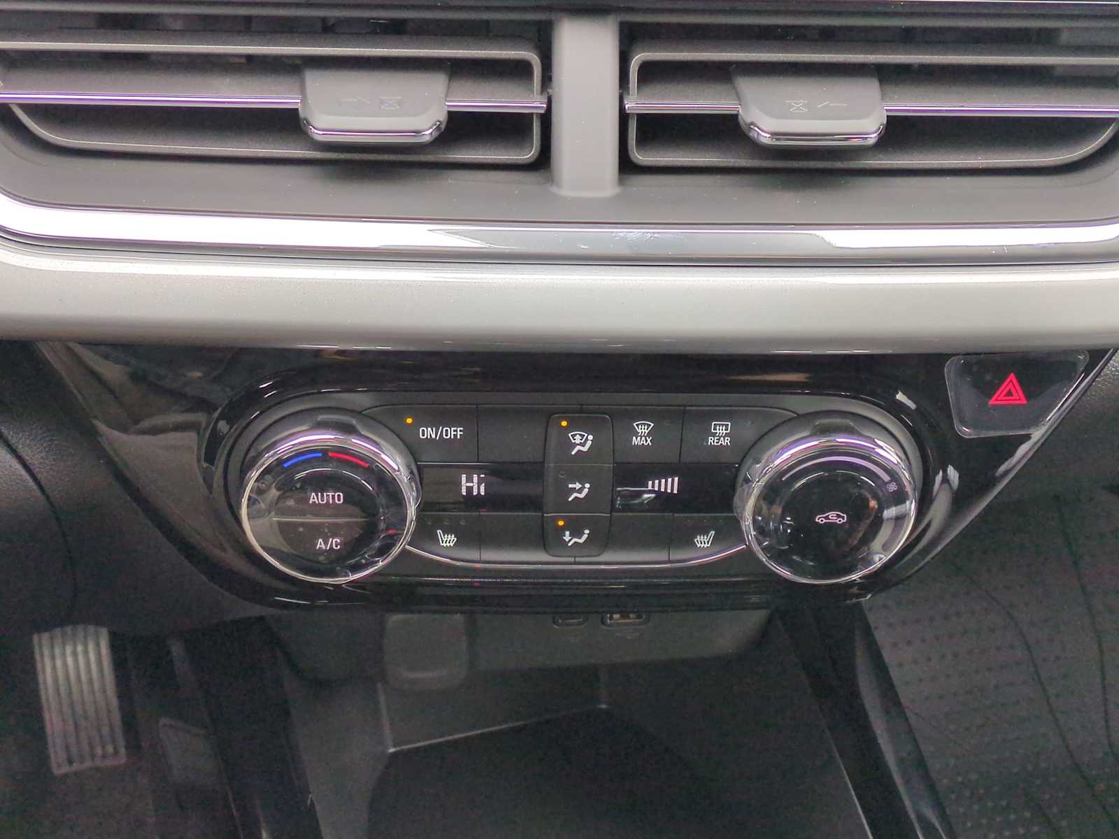 Thumbnail: 2026 Chevrolet Trax - 28