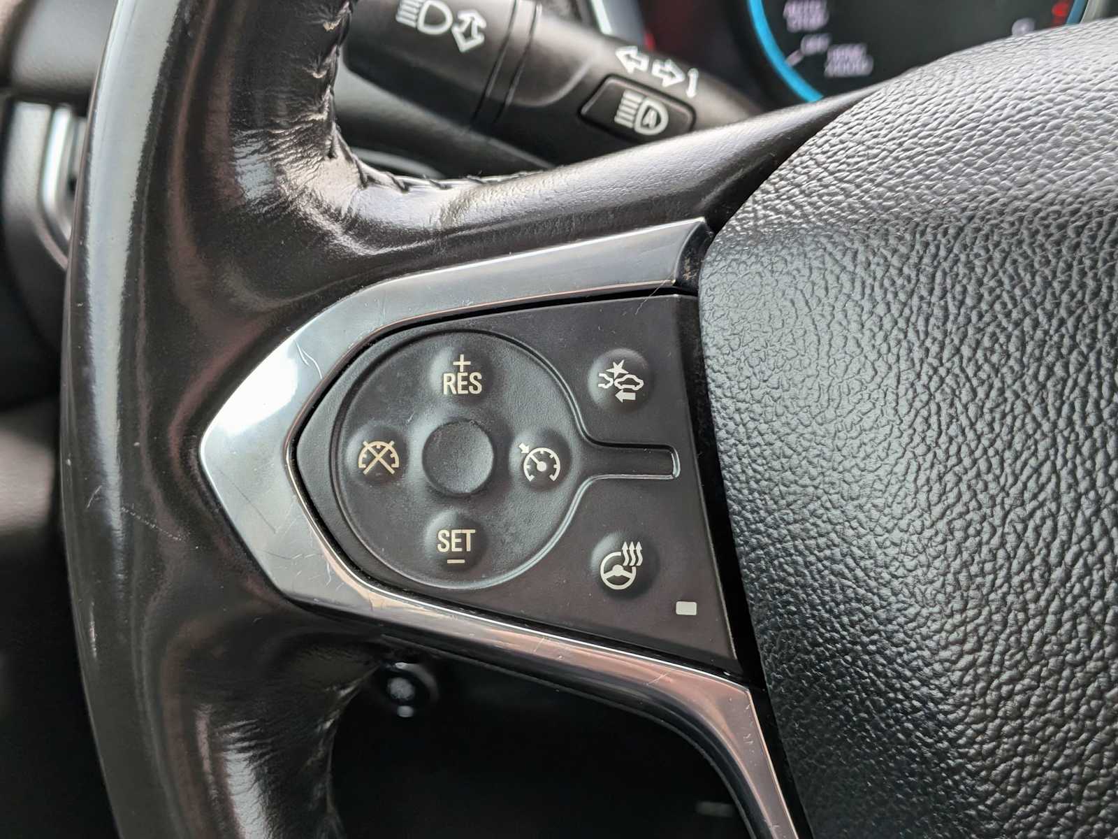 Thumbnail: 2019 Chevrolet Traverse - 26