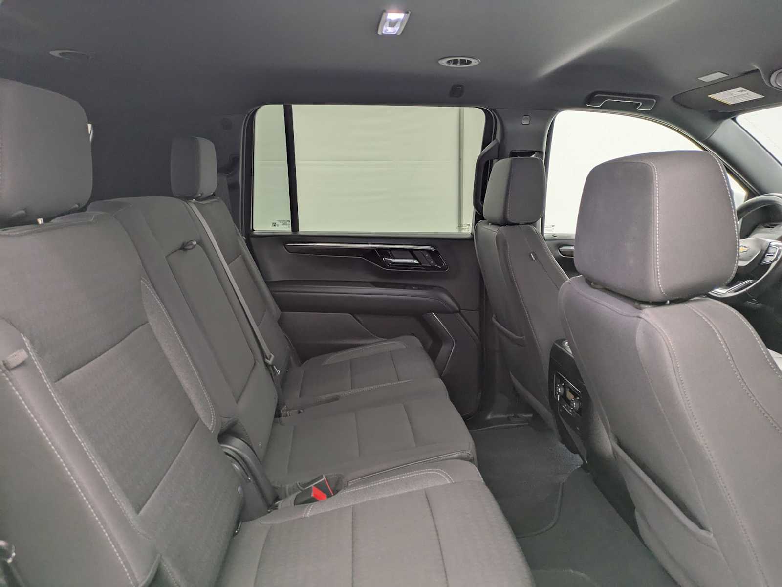 Thumbnail: 2025 Chevrolet Suburban - 19