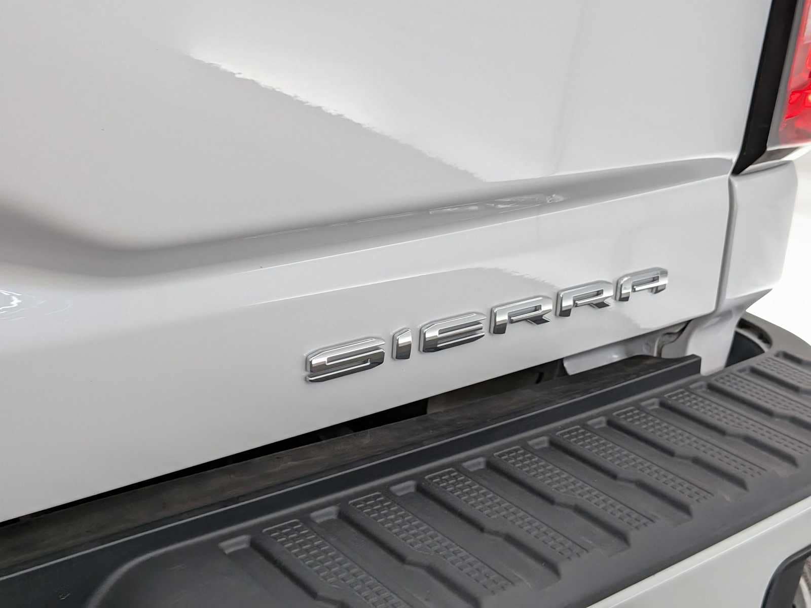 Thumbnail: 2021 GMC Sierra 2500 - 13