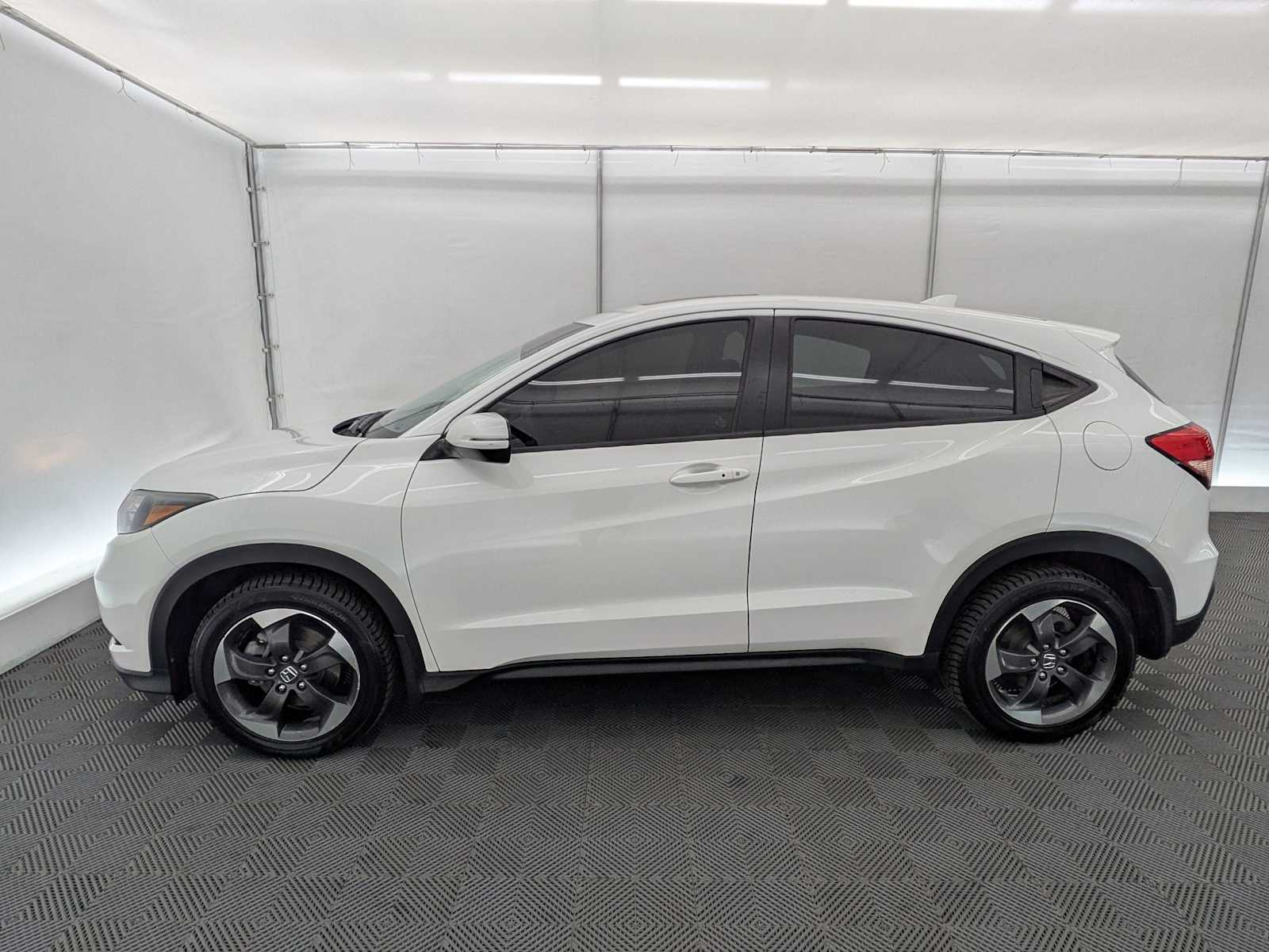 Thumbnail: 2018 Honda HR-V - 3