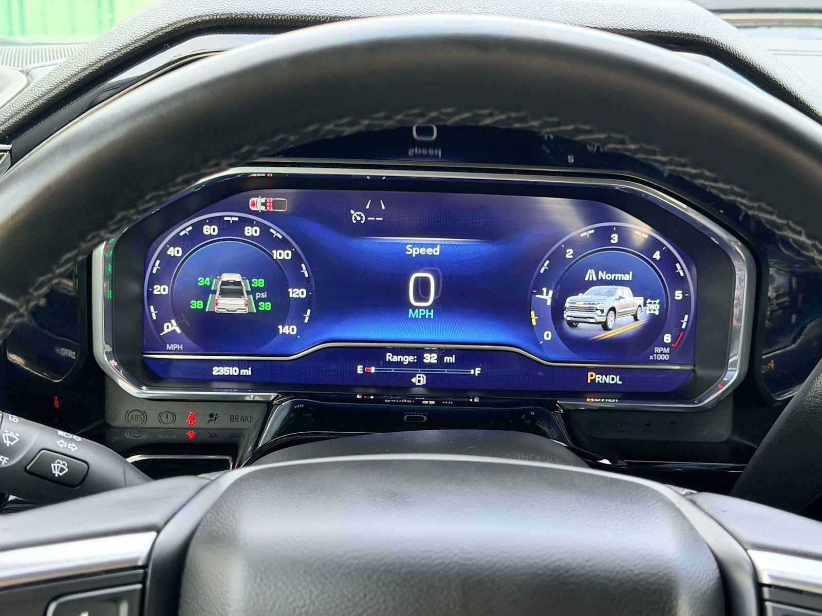 Thumbnail: 2024 Chevrolet Silverado 1500 - 32