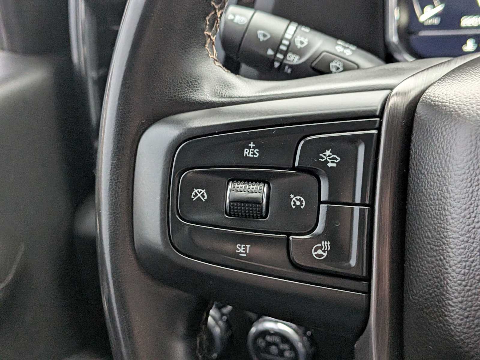 Thumbnail: 2025 GMC Sierra 3500 - 26