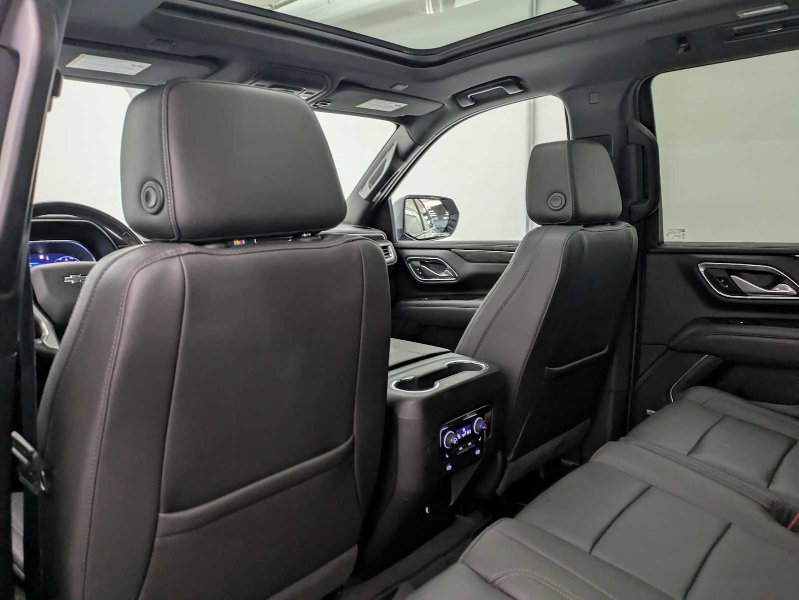 Thumbnail: 2022 Chevrolet Tahoe - 18