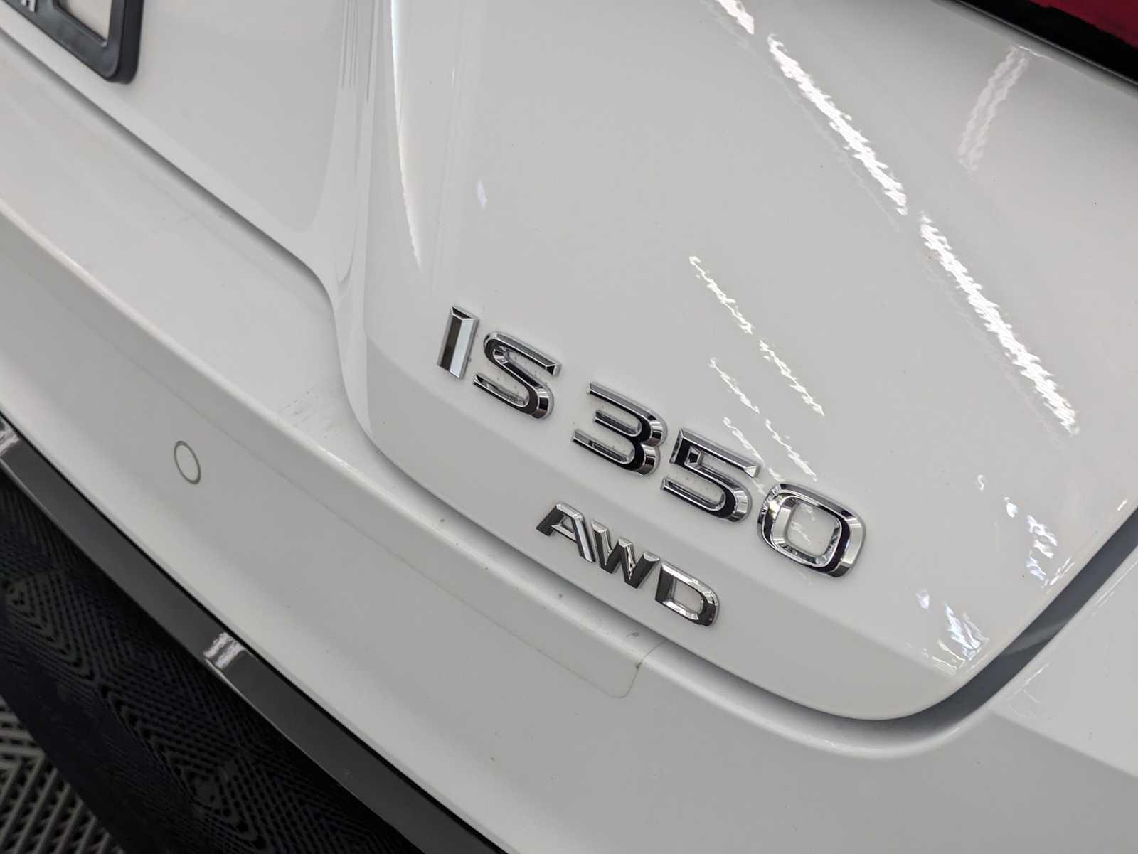 Thumbnail: 2024 Lexus IS - 12