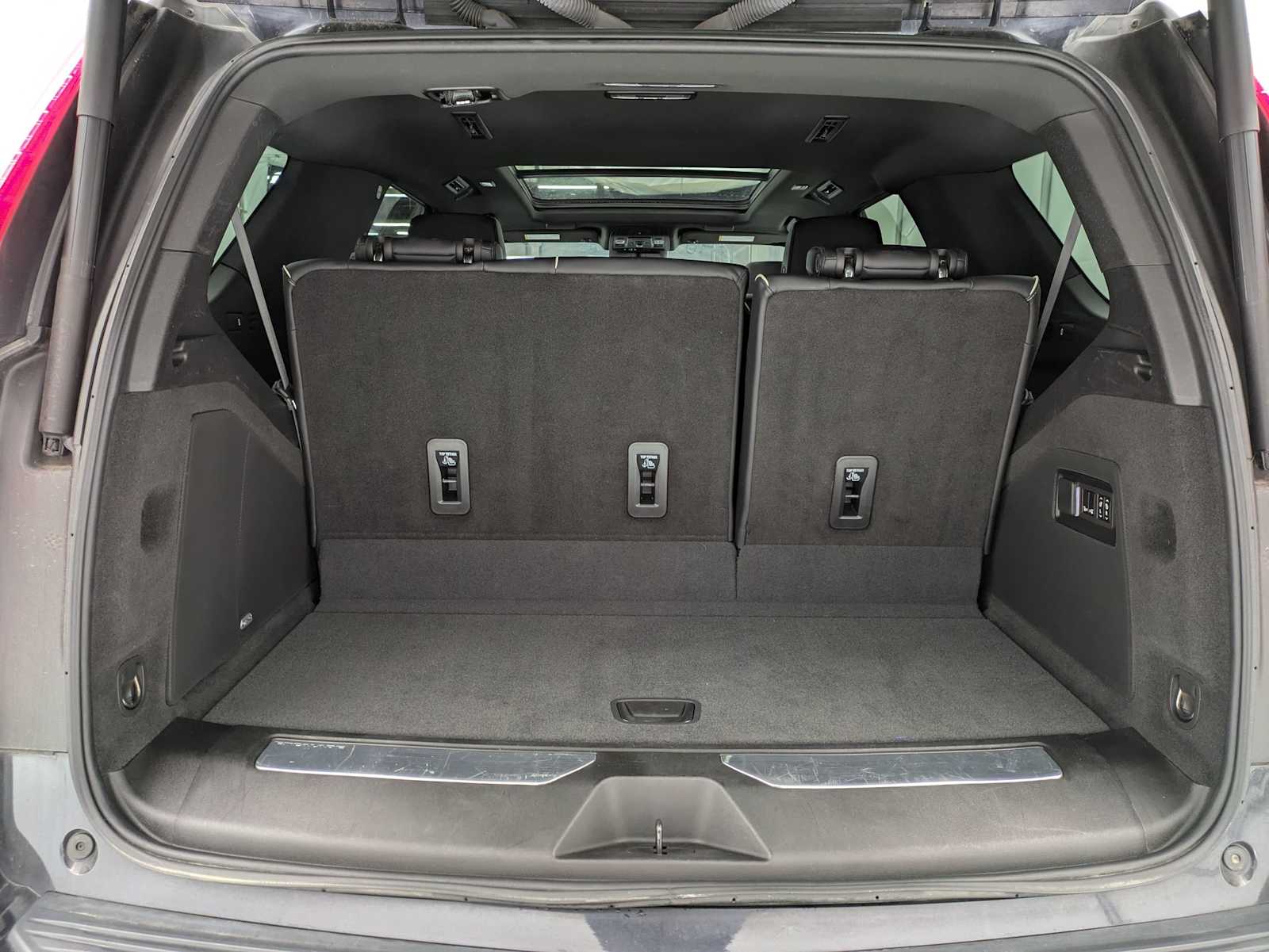 Thumbnail: 2023 Cadillac Escalade - 34