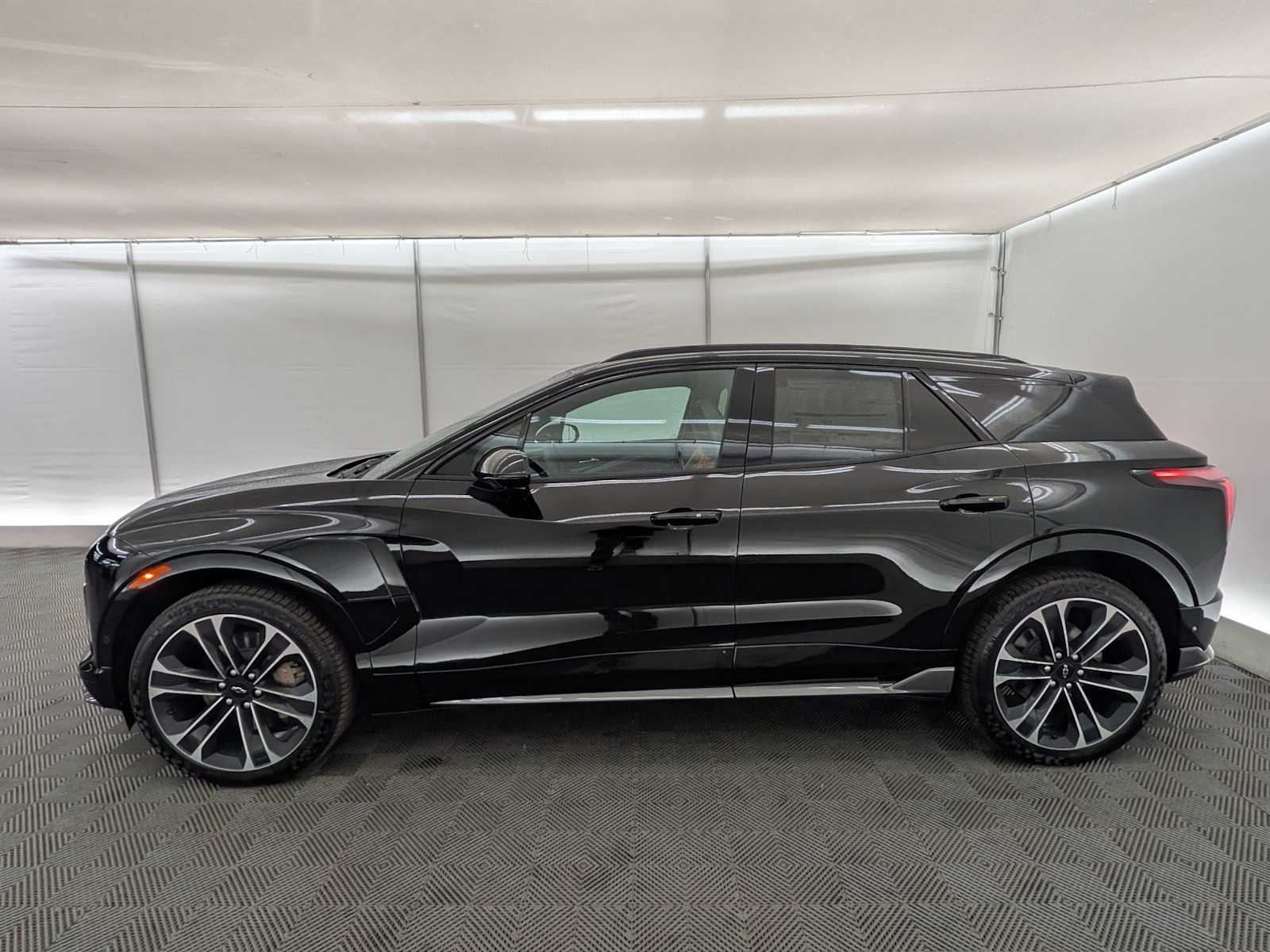 Thumbnail: 2026 Chevrolet Blazer EV - 3