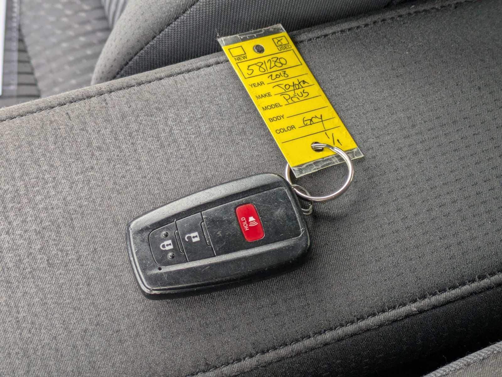 Thumbnail: 2018 Toyota Prius - 34