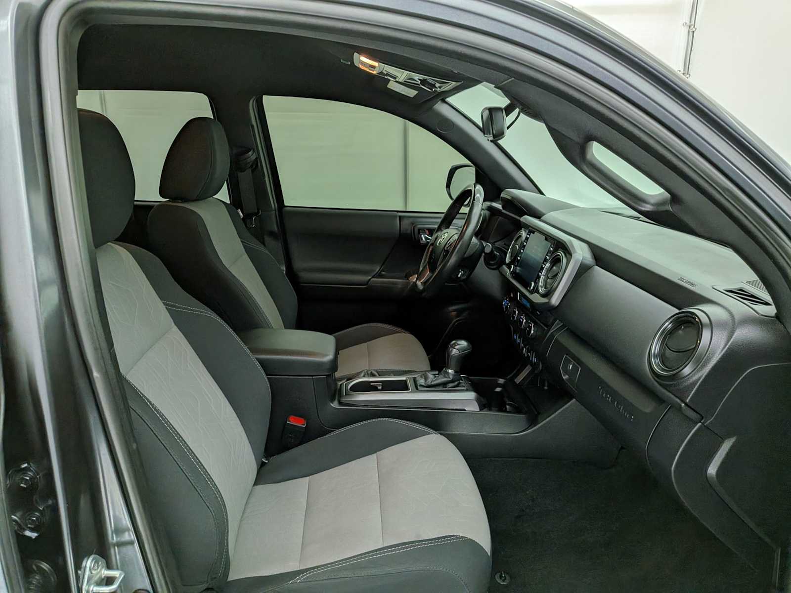 Thumbnail: 2021 Toyota Tacoma - 24