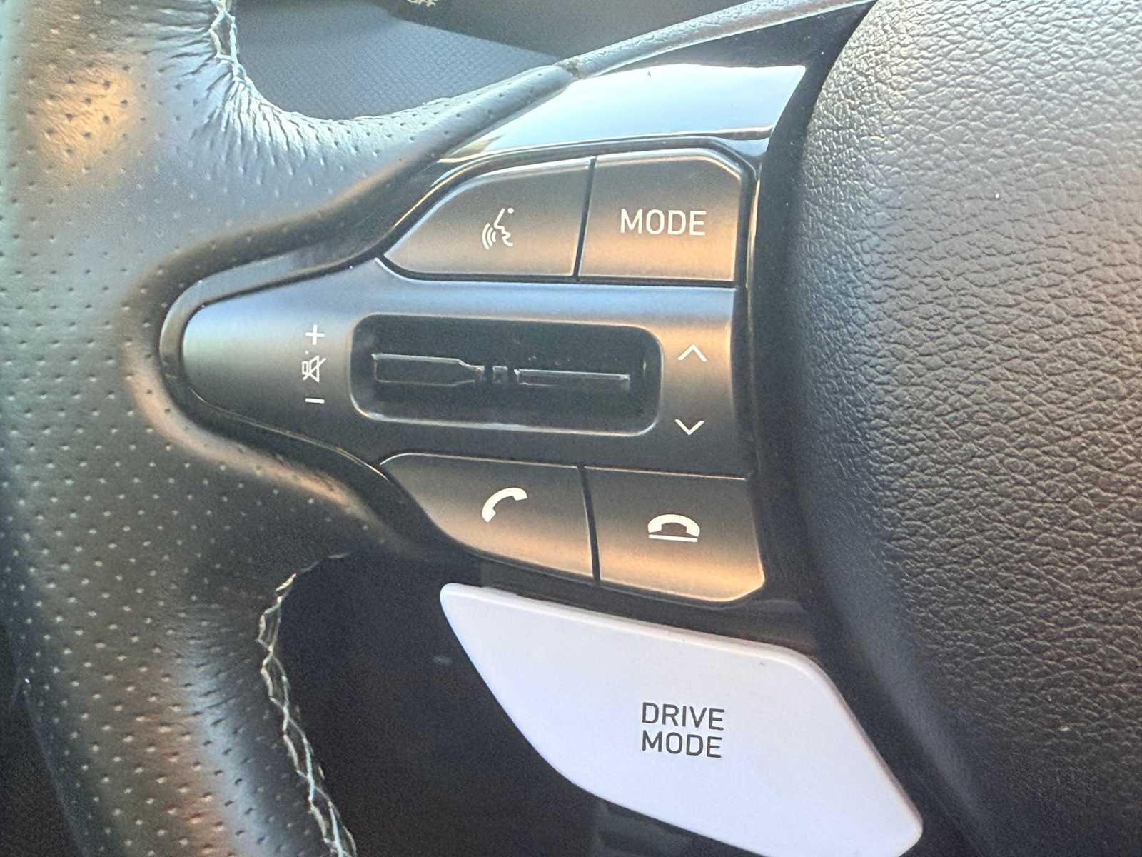 Thumbnail: 2022 Hyundai Veloster - 21