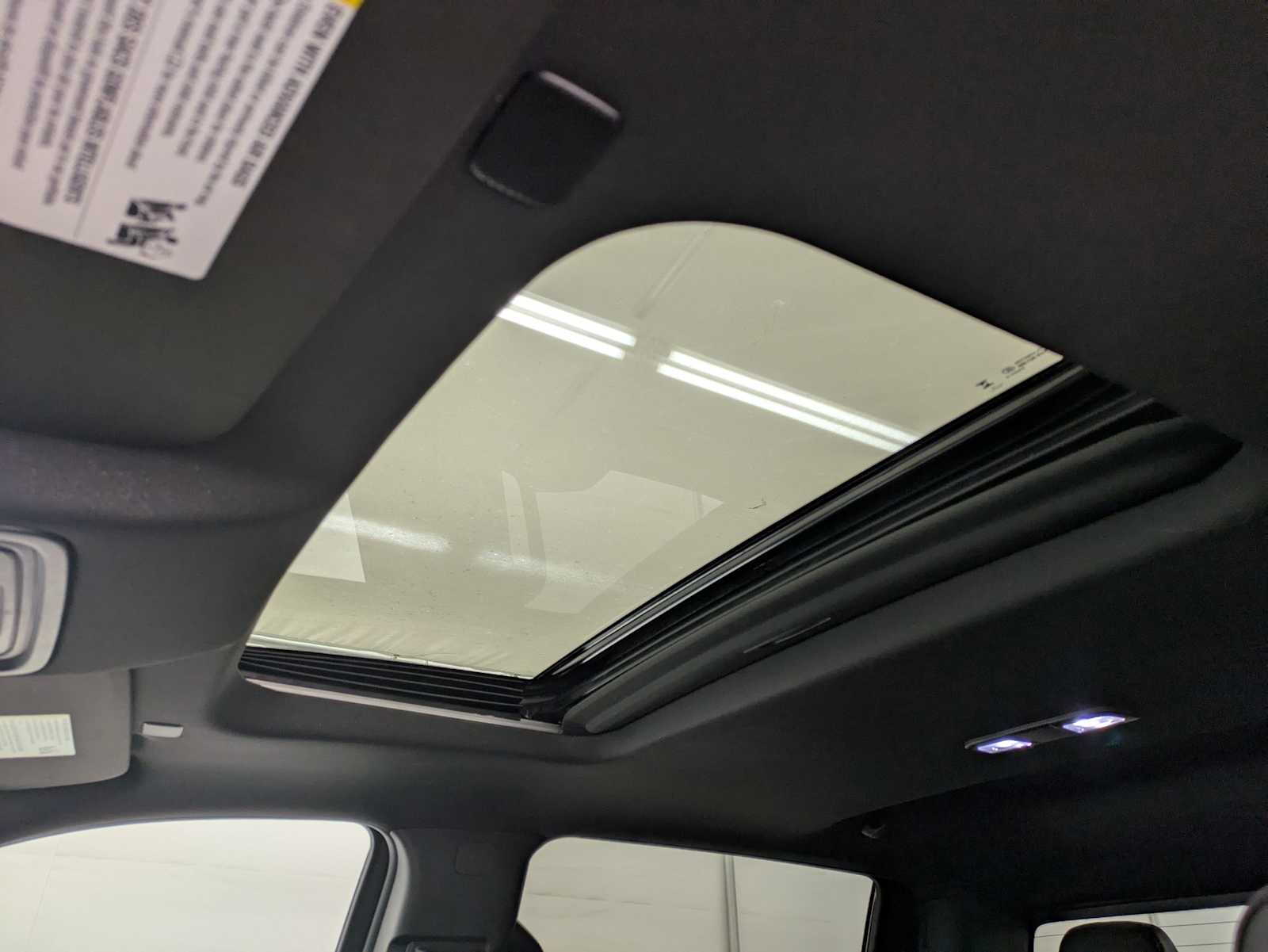 Thumbnail: 2024 Chevrolet Silverado 3500 - 22