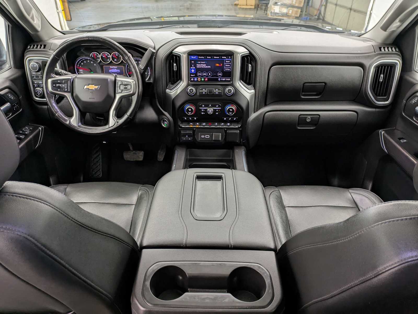 Thumbnail: 2020 Chevrolet Silverado 1500 - 16