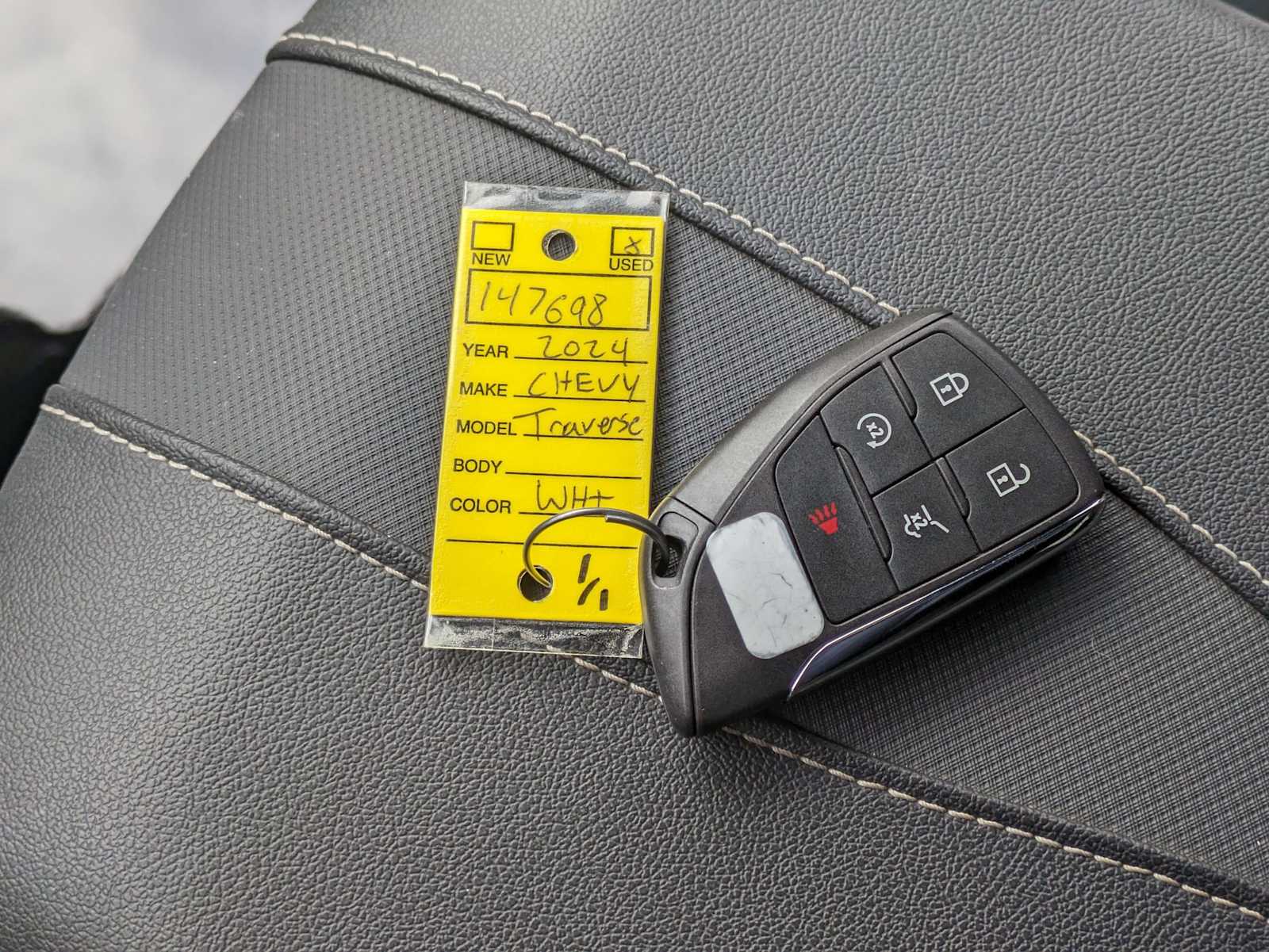 Thumbnail: 2024 Chevrolet Traverse - 34