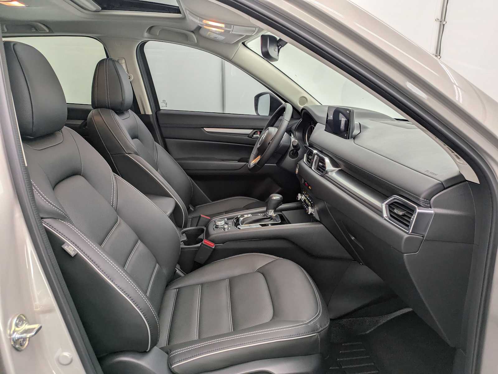 Thumbnail: 2025 Mazda CX-5 - 23