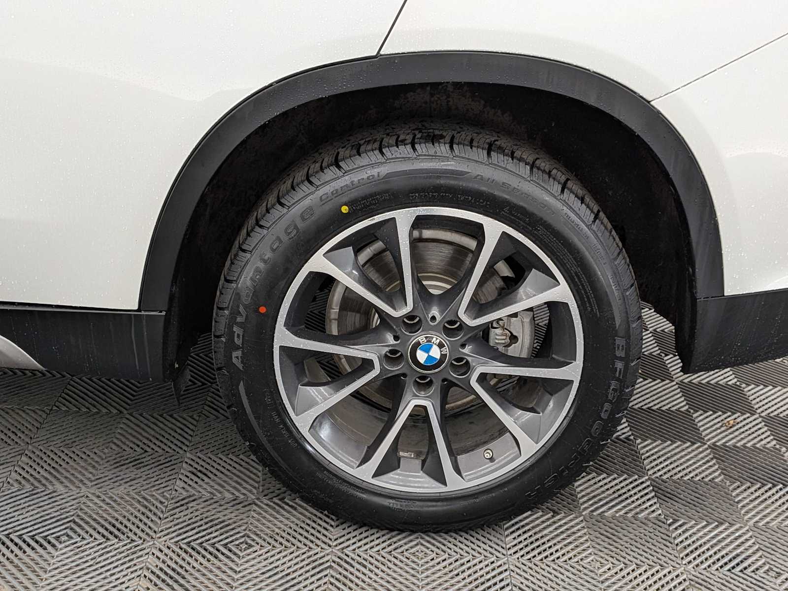 Thumbnail: 2017 BMW X5 - 13