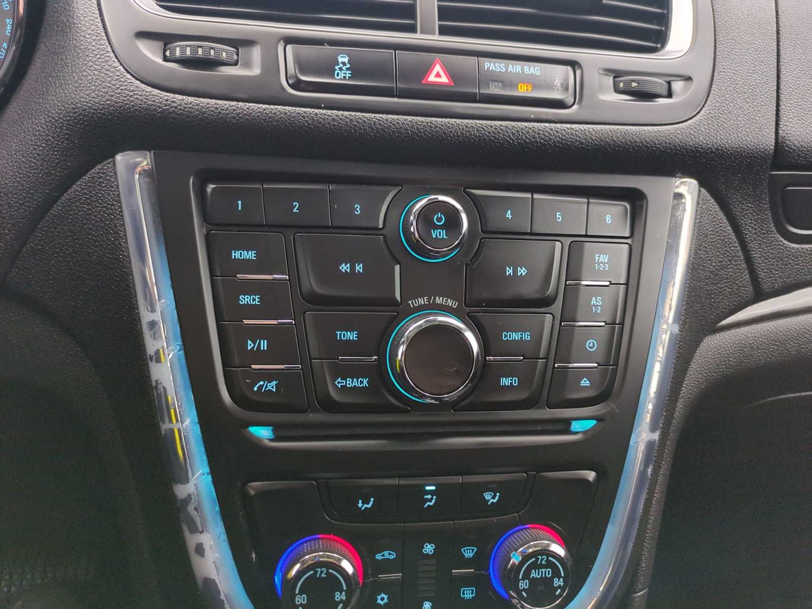 Thumbnail: 2014 Buick Encore - 24