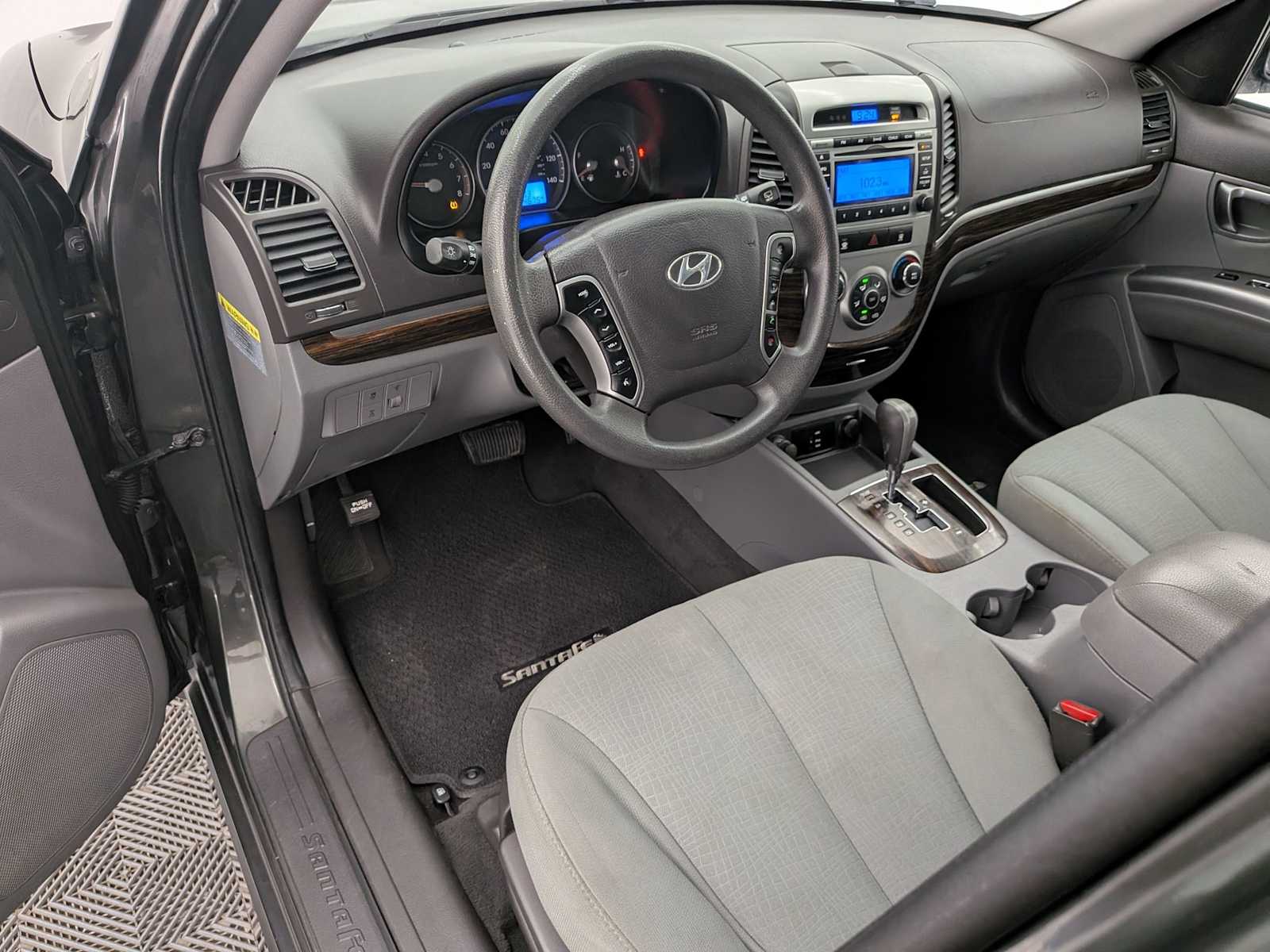 Thumbnail: 2011 Hyundai Santa Fe - 2