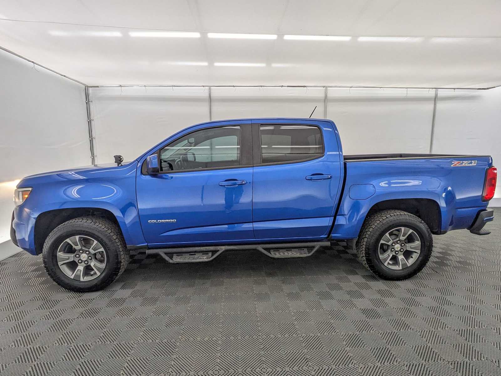 Thumbnail: 2018 Chevrolet Colorado - 3