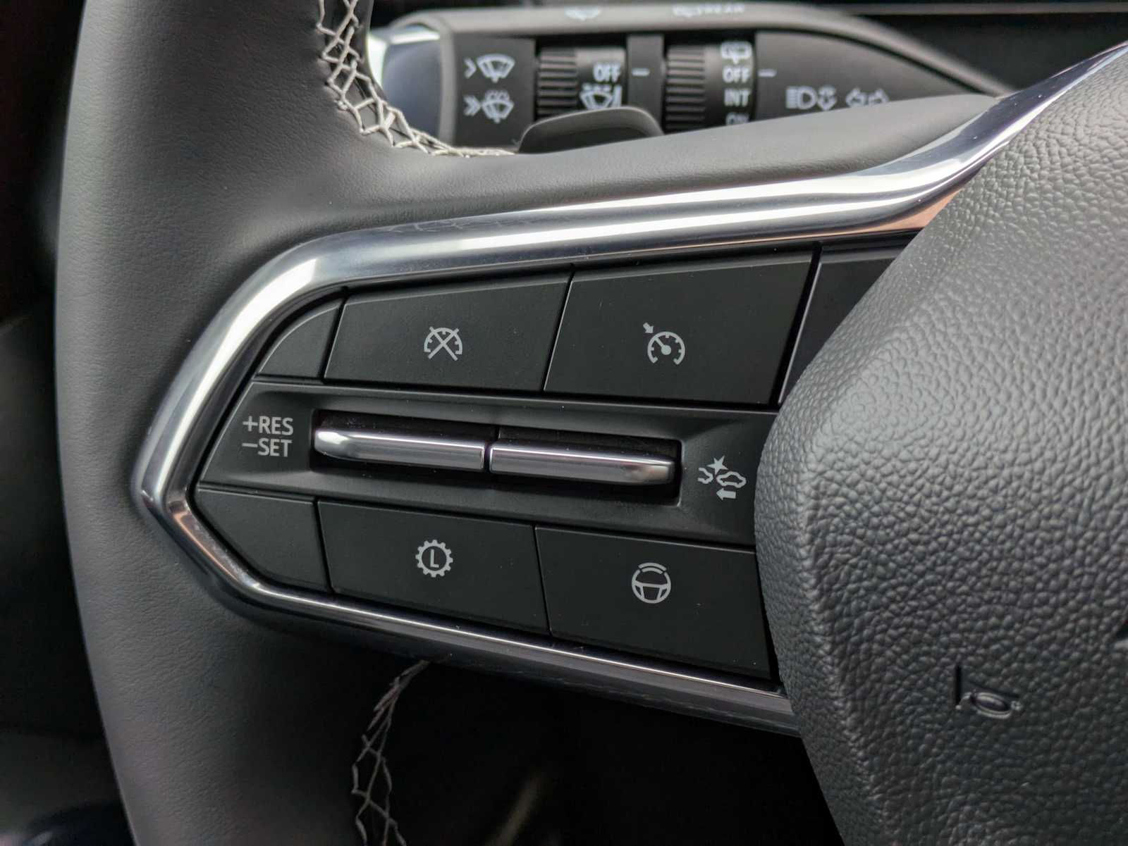 Thumbnail: 2026 Chevrolet Traverse - 24