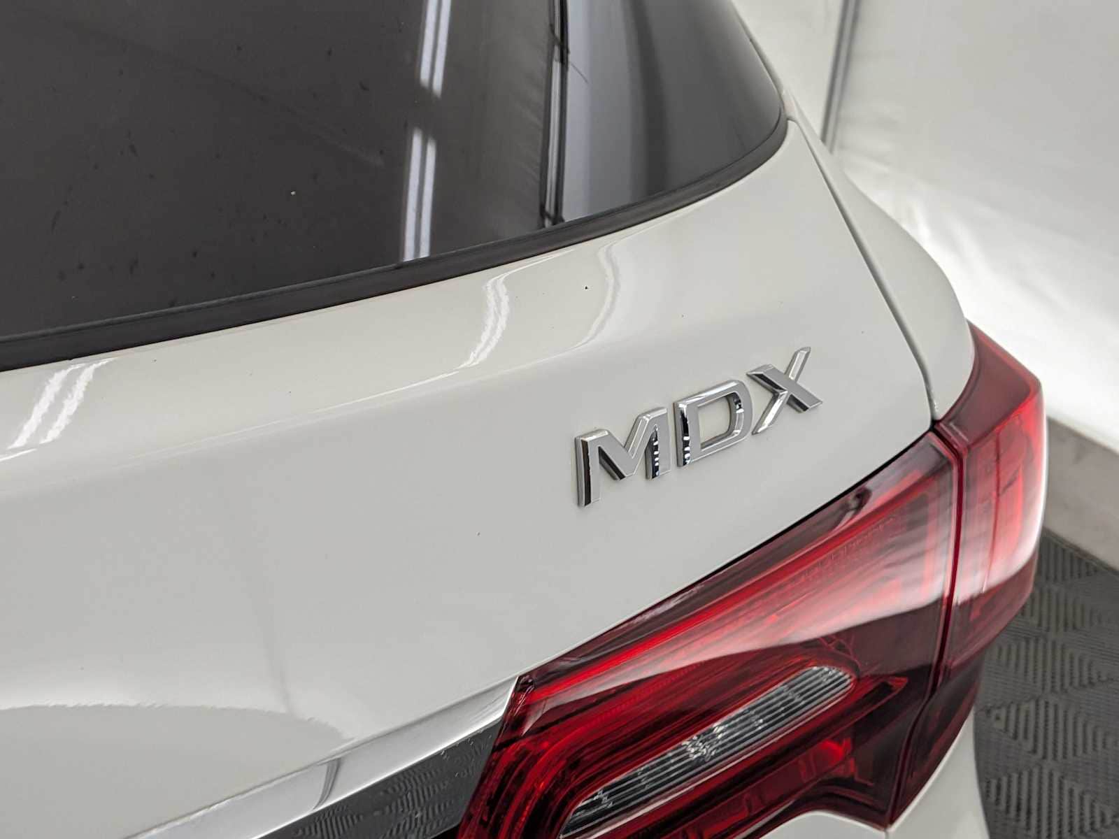 Thumbnail: 2018 Acura MDX - 12