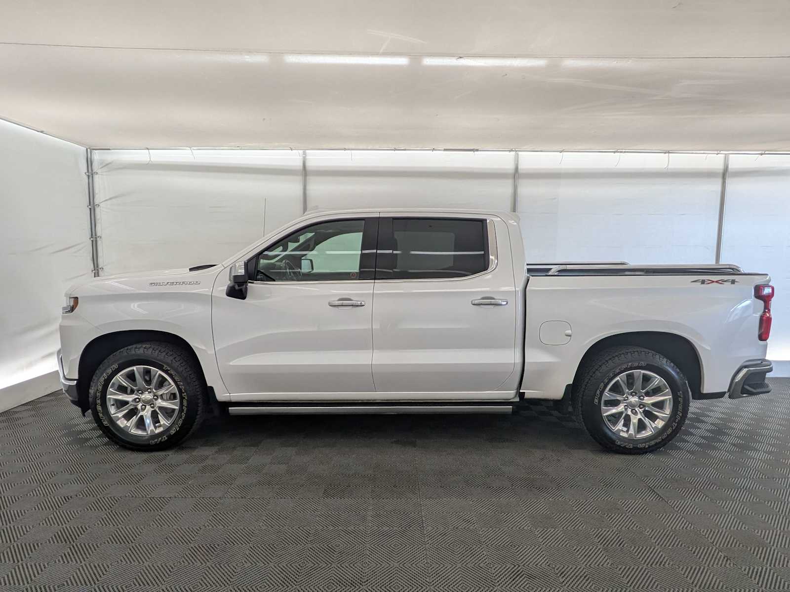 Thumbnail: 2021 Chevrolet Silverado 1500 - 3