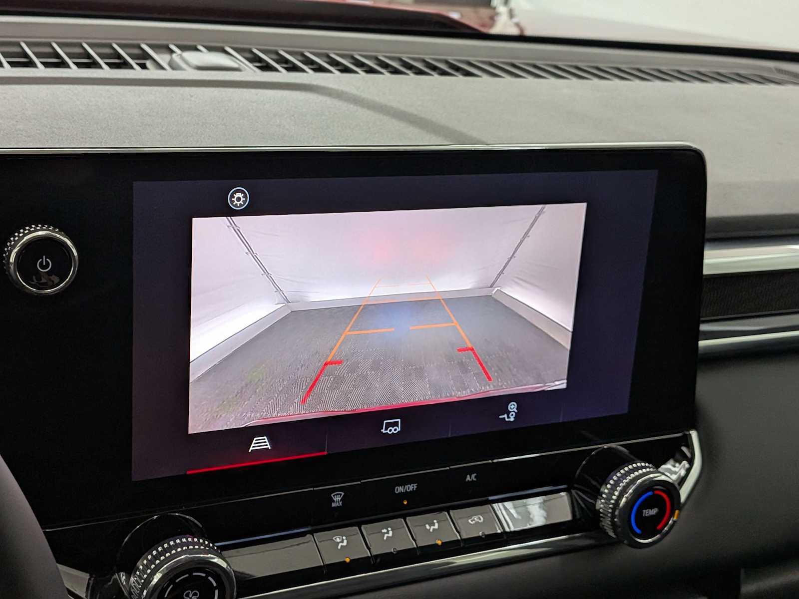 Thumbnail: 2024 GMC Canyon - 28