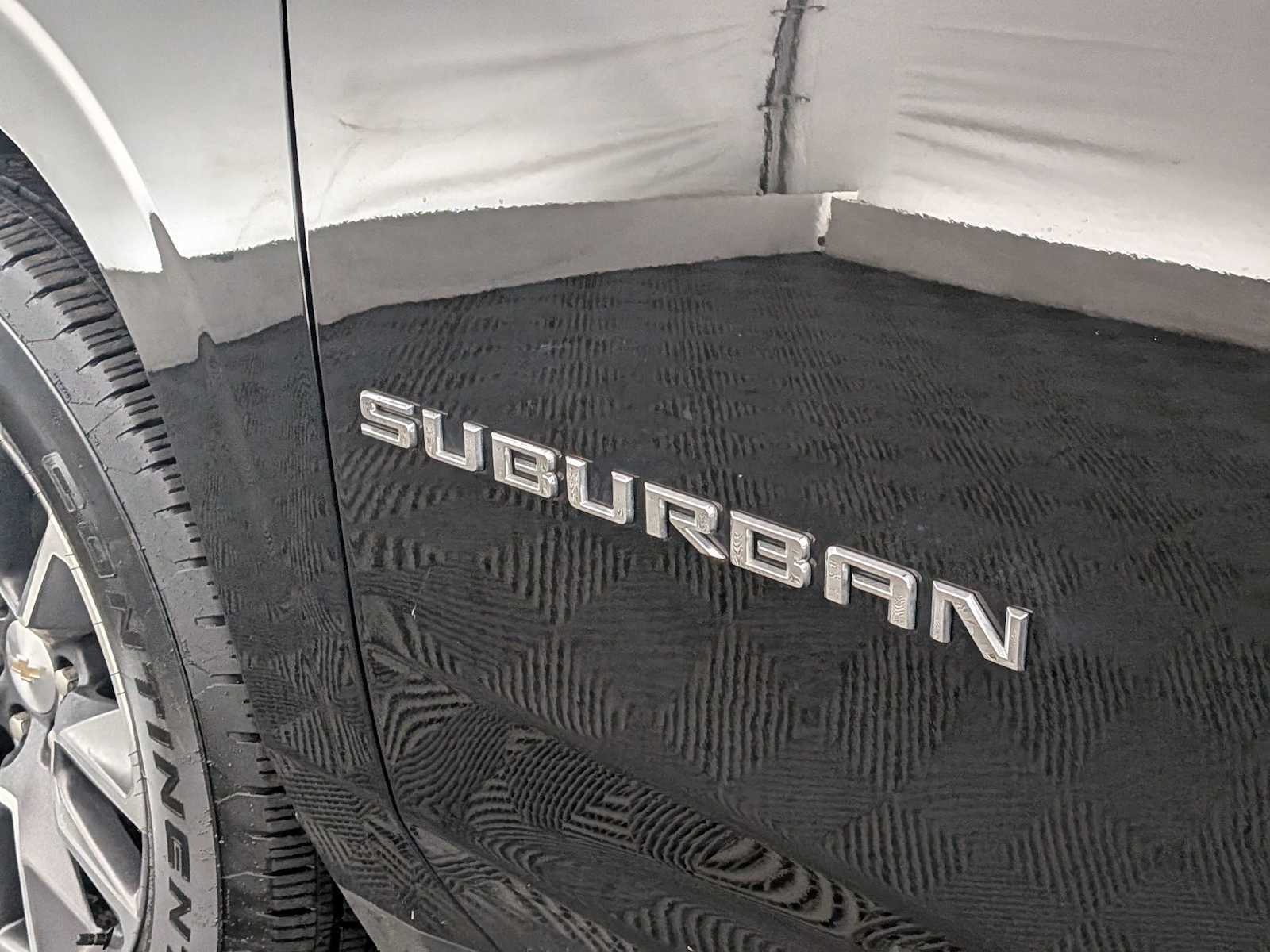 Thumbnail: 2023 Chevrolet Suburban - 11