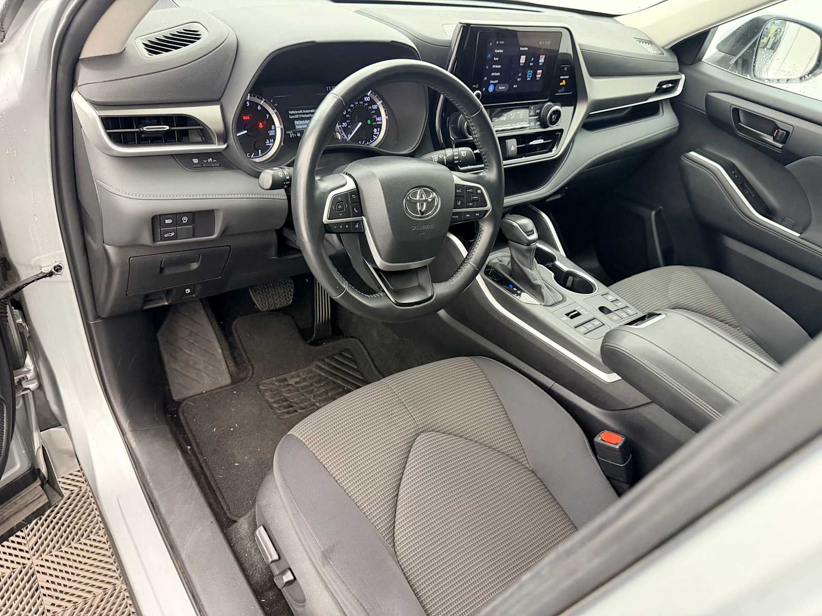 Thumbnail: 2024 Toyota Highlander - 2