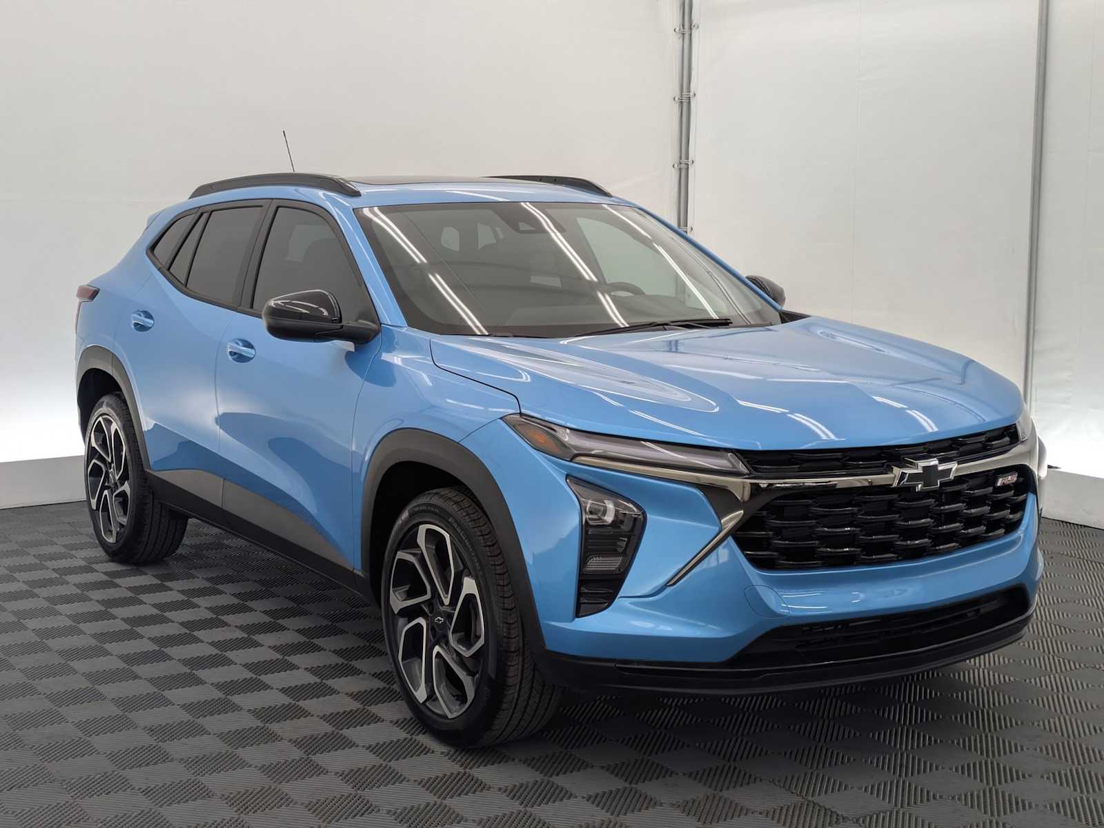 Thumbnail: 2026 Chevrolet Trax - 8