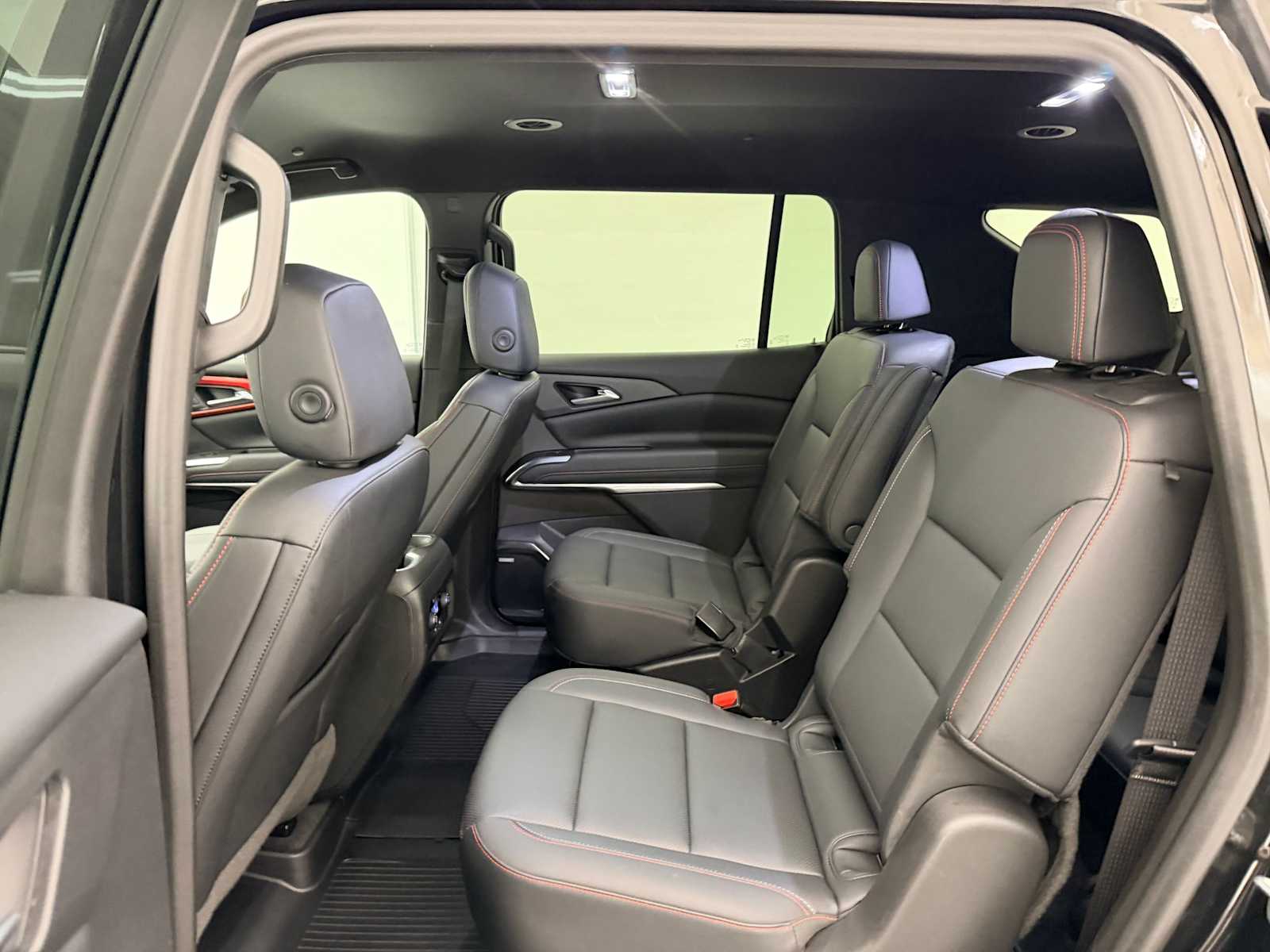 Thumbnail: 2024 Chevrolet Traverse - 20