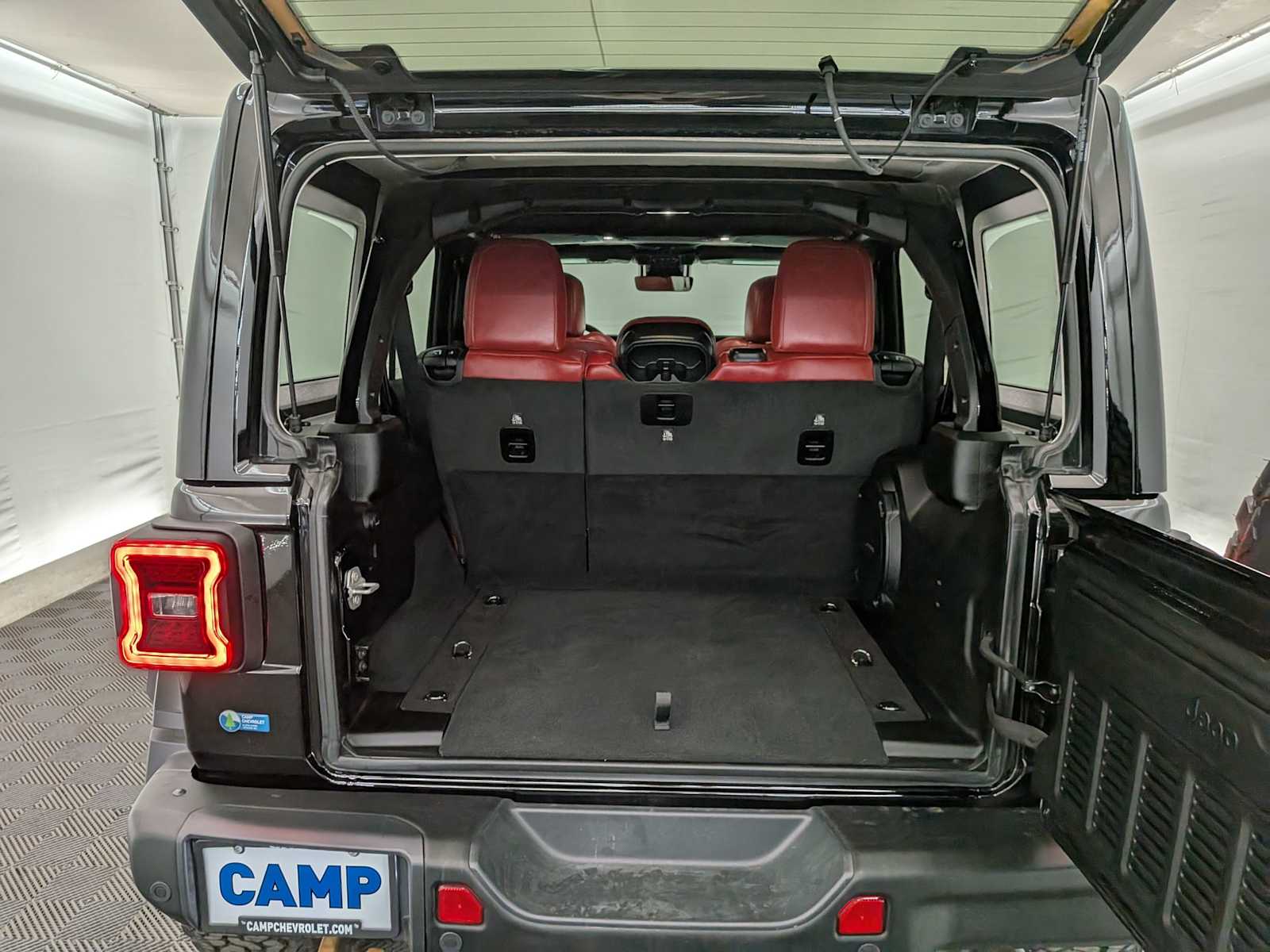 Thumbnail: 2024 Jeep Wrangler - 35