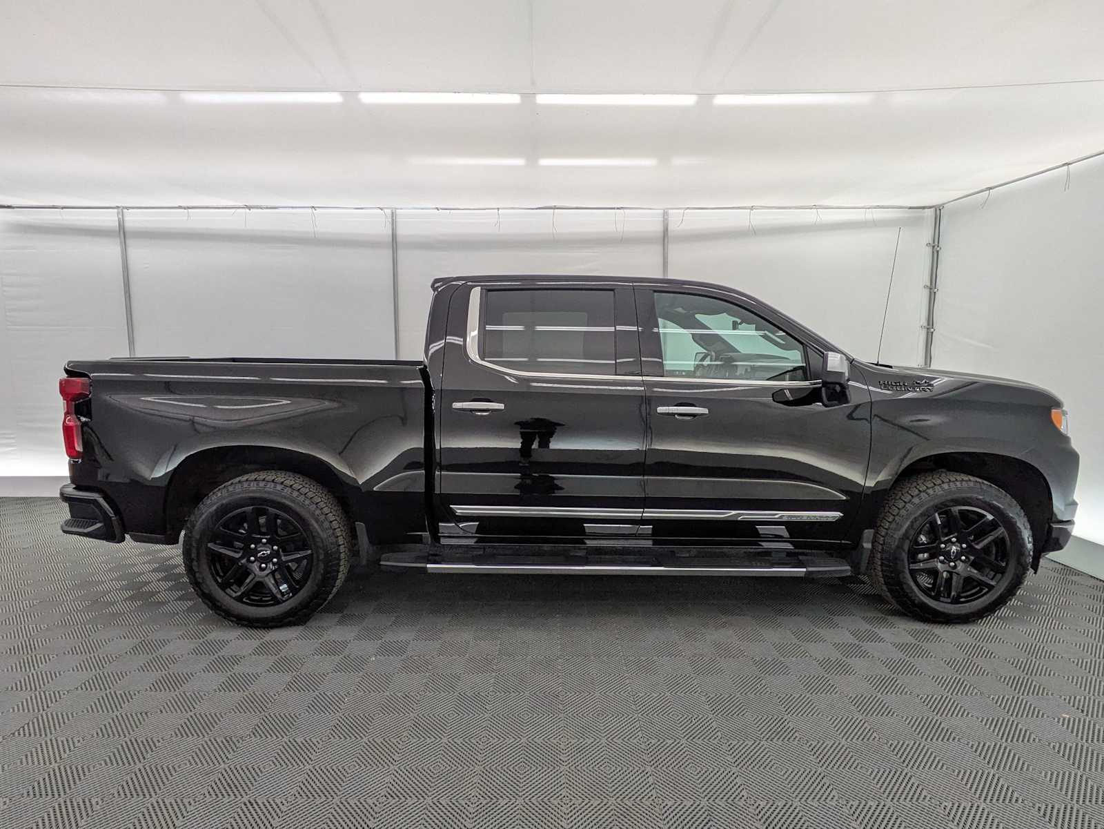 Thumbnail: 2024 Chevrolet Silverado 1500 - 7