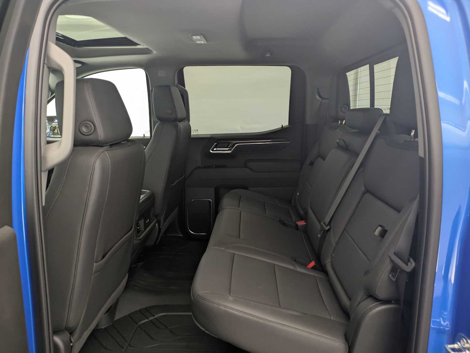 Thumbnail: 2025 Chevrolet Silverado 1500 - 23